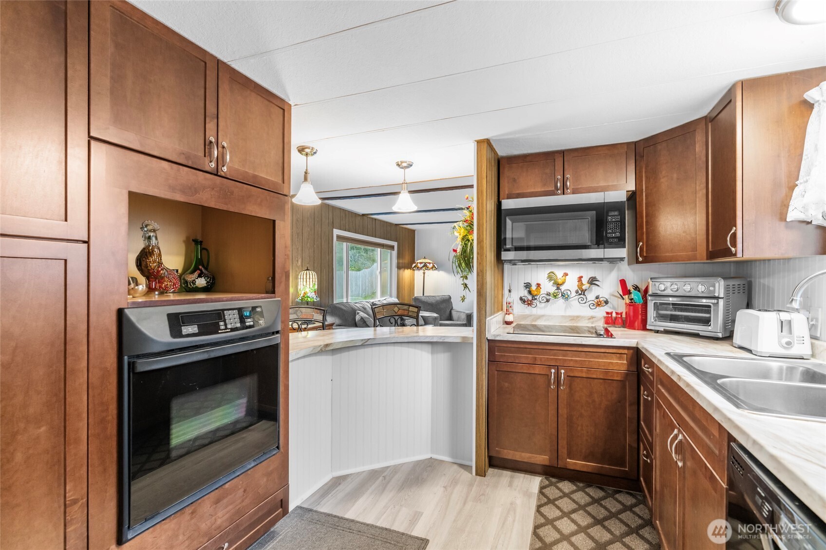 590 Ocean View Drive