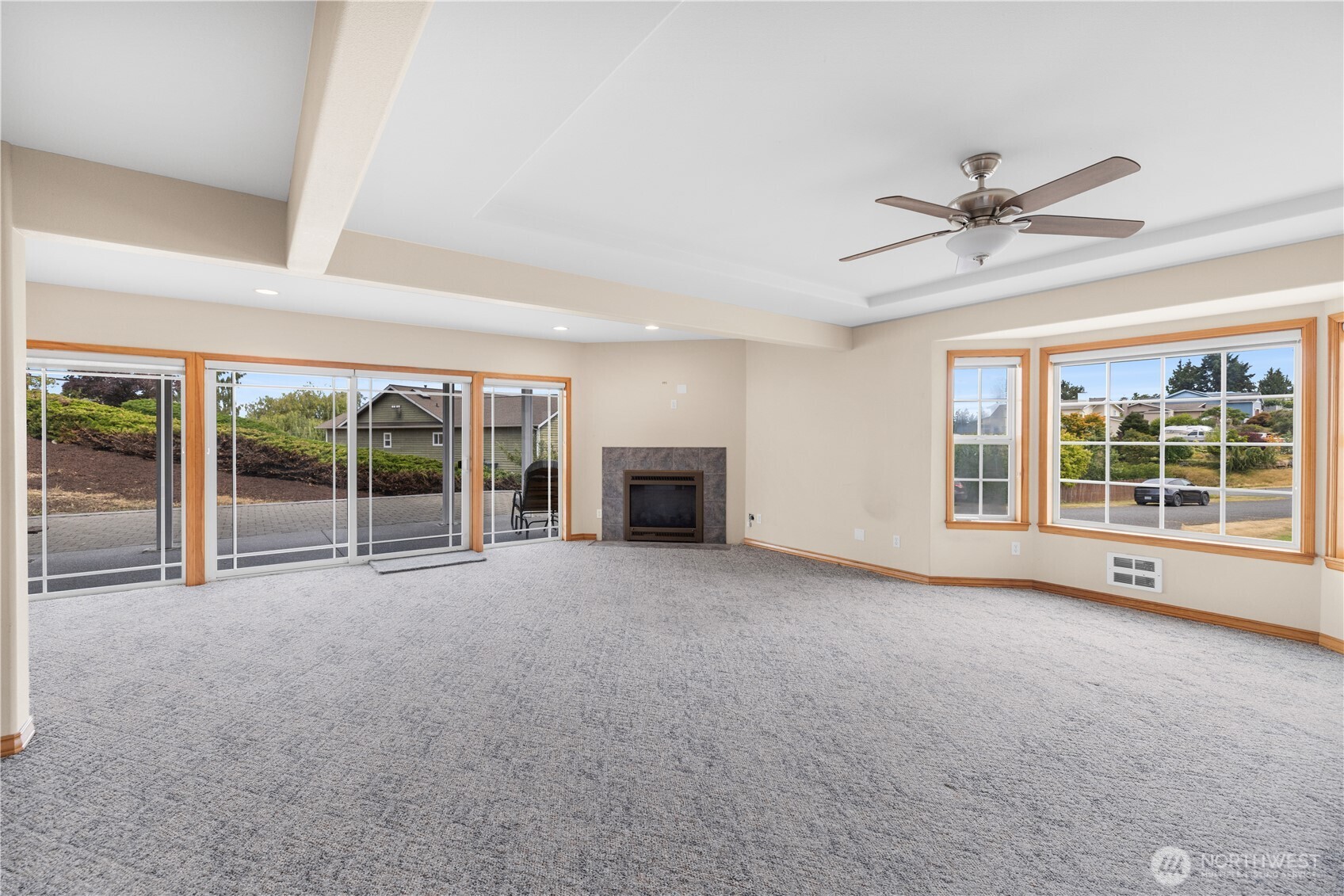 6226 Hinman Drive