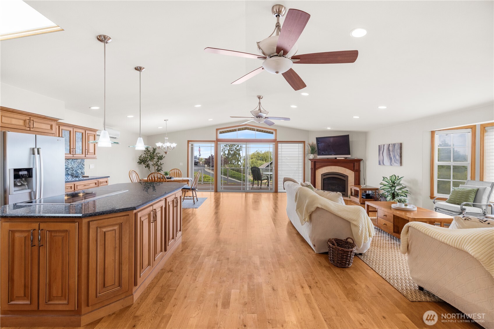 6226 Hinman Drive