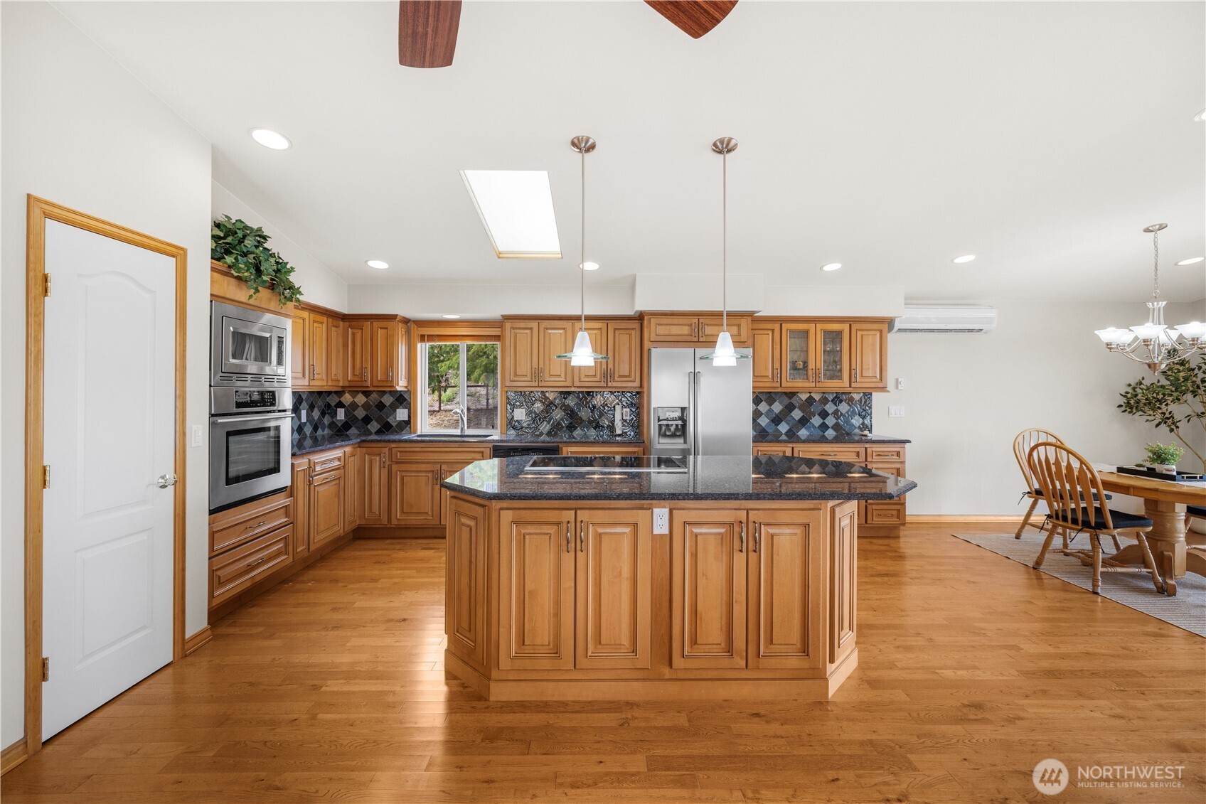 6226 Hinman Drive
