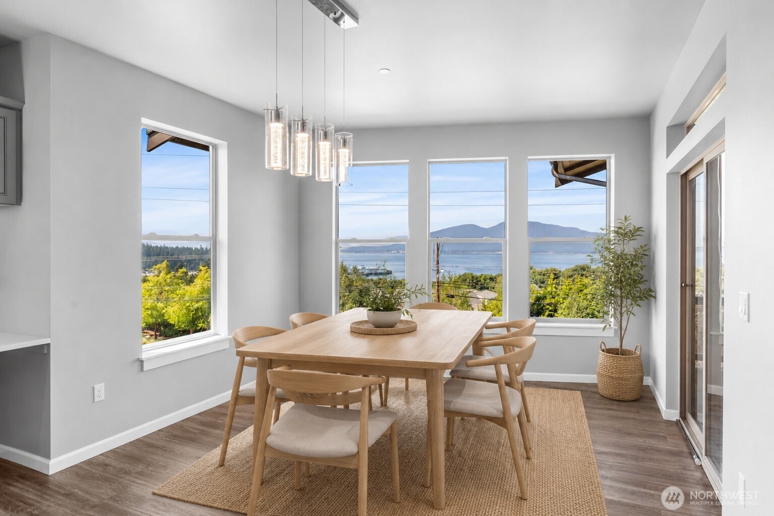 1505 Harbor View Court