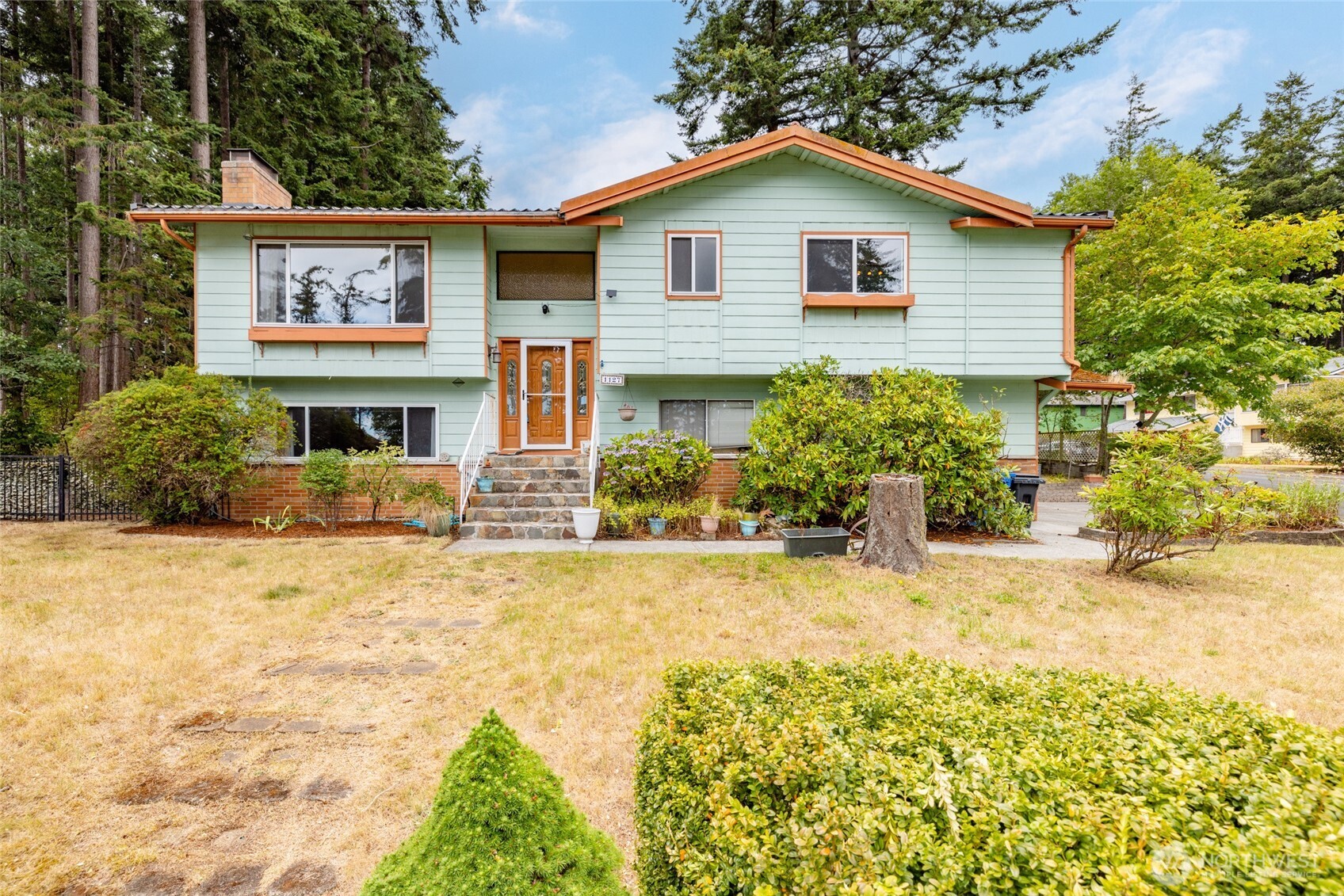 1127 SW Fairhaven Drive
