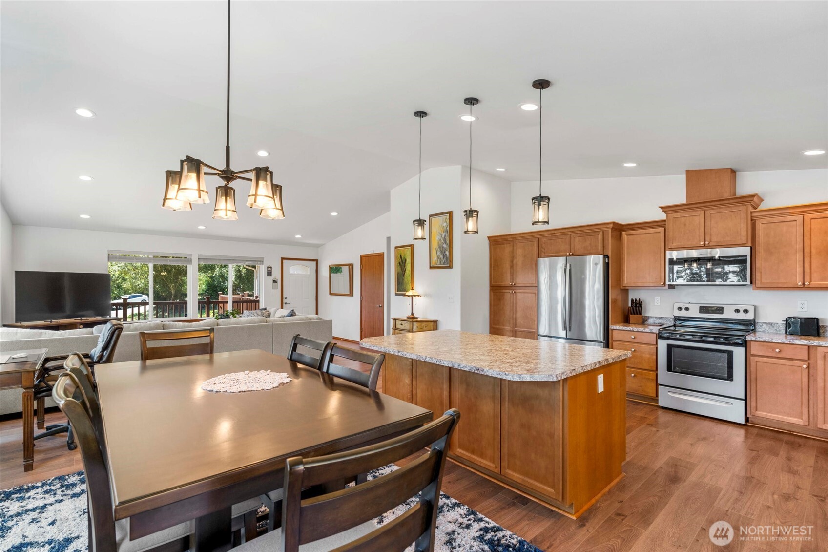 1415 Highland Drive