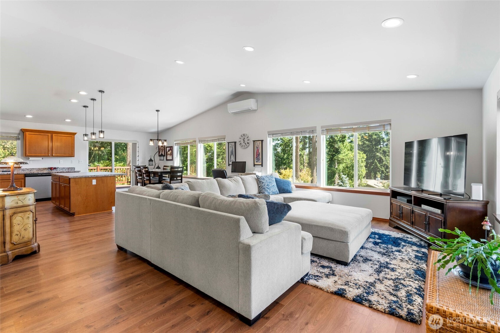 1415 Highland Drive