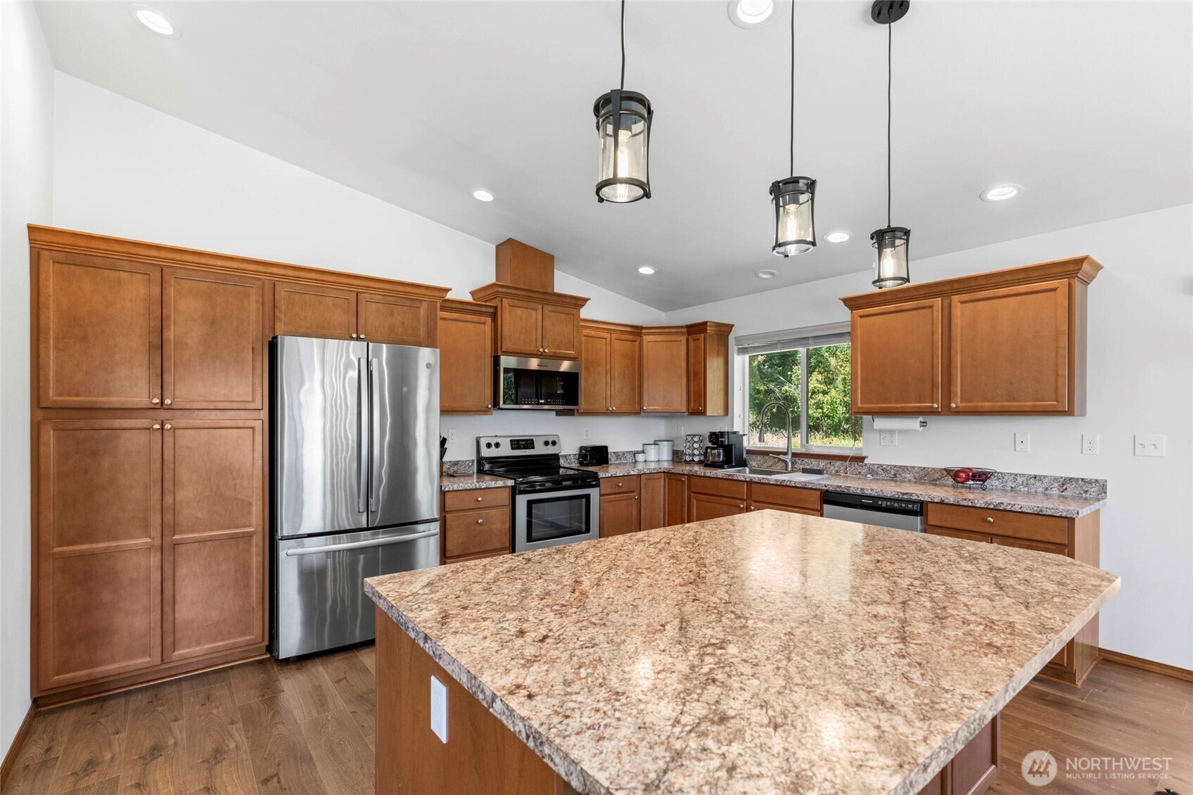 1415 Highland Drive