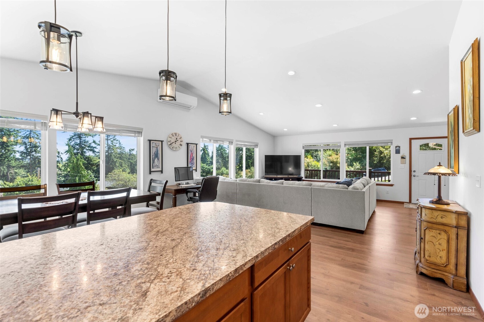 1415 Highland Drive