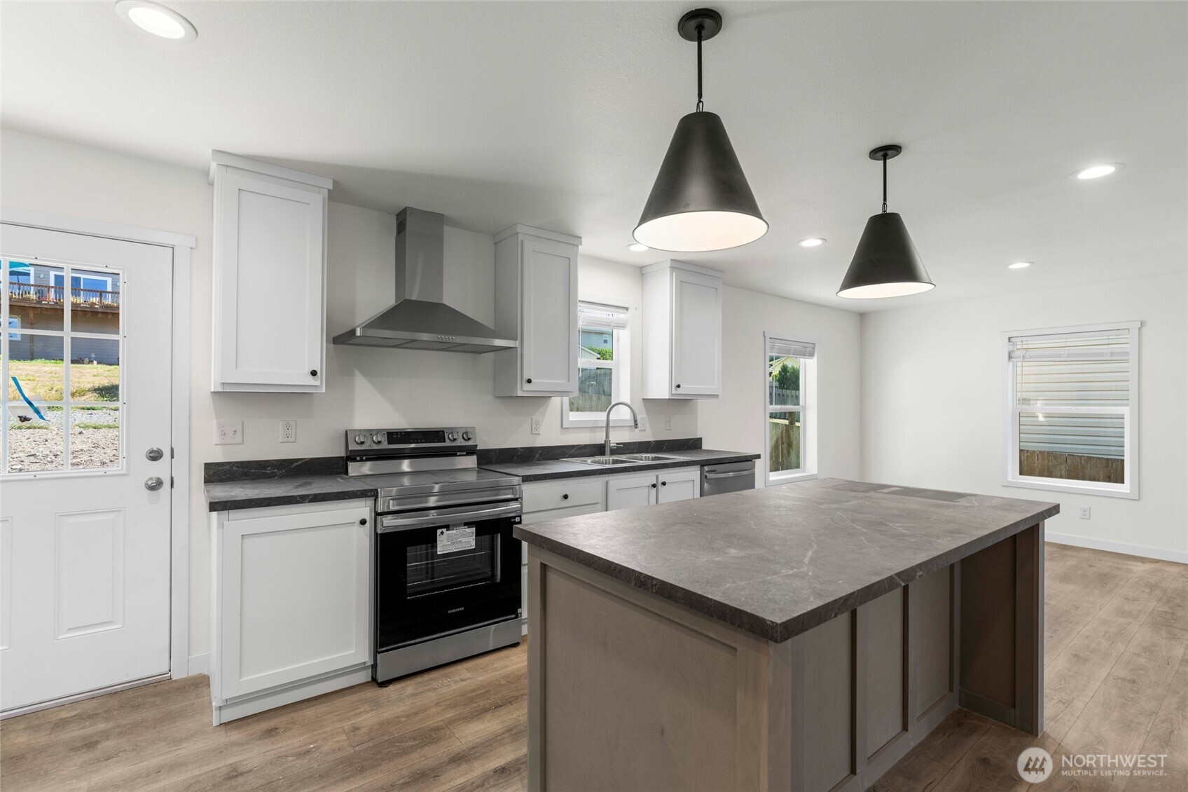 1243 Admirals Drive