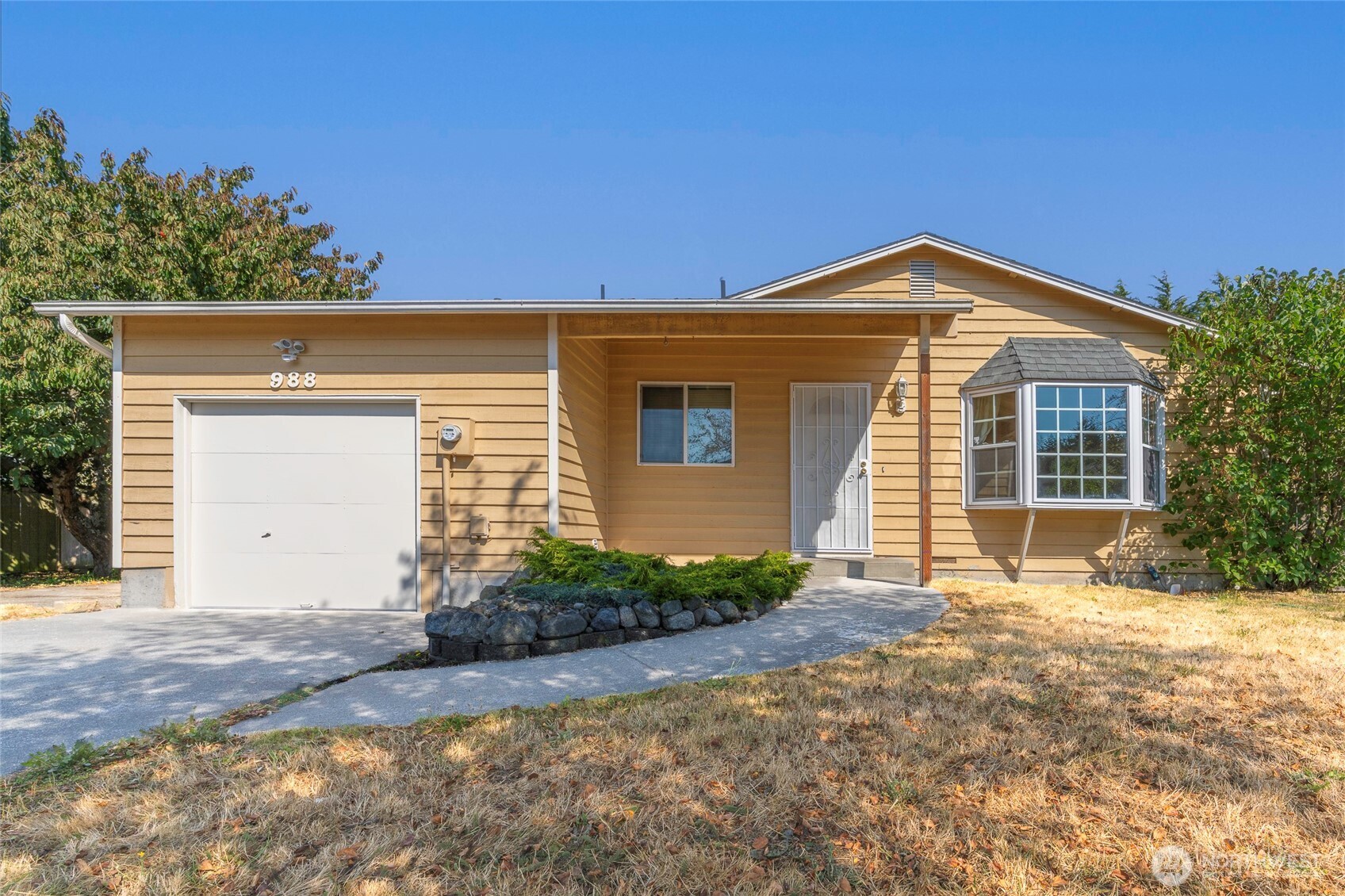 988 Ridgeway Drive