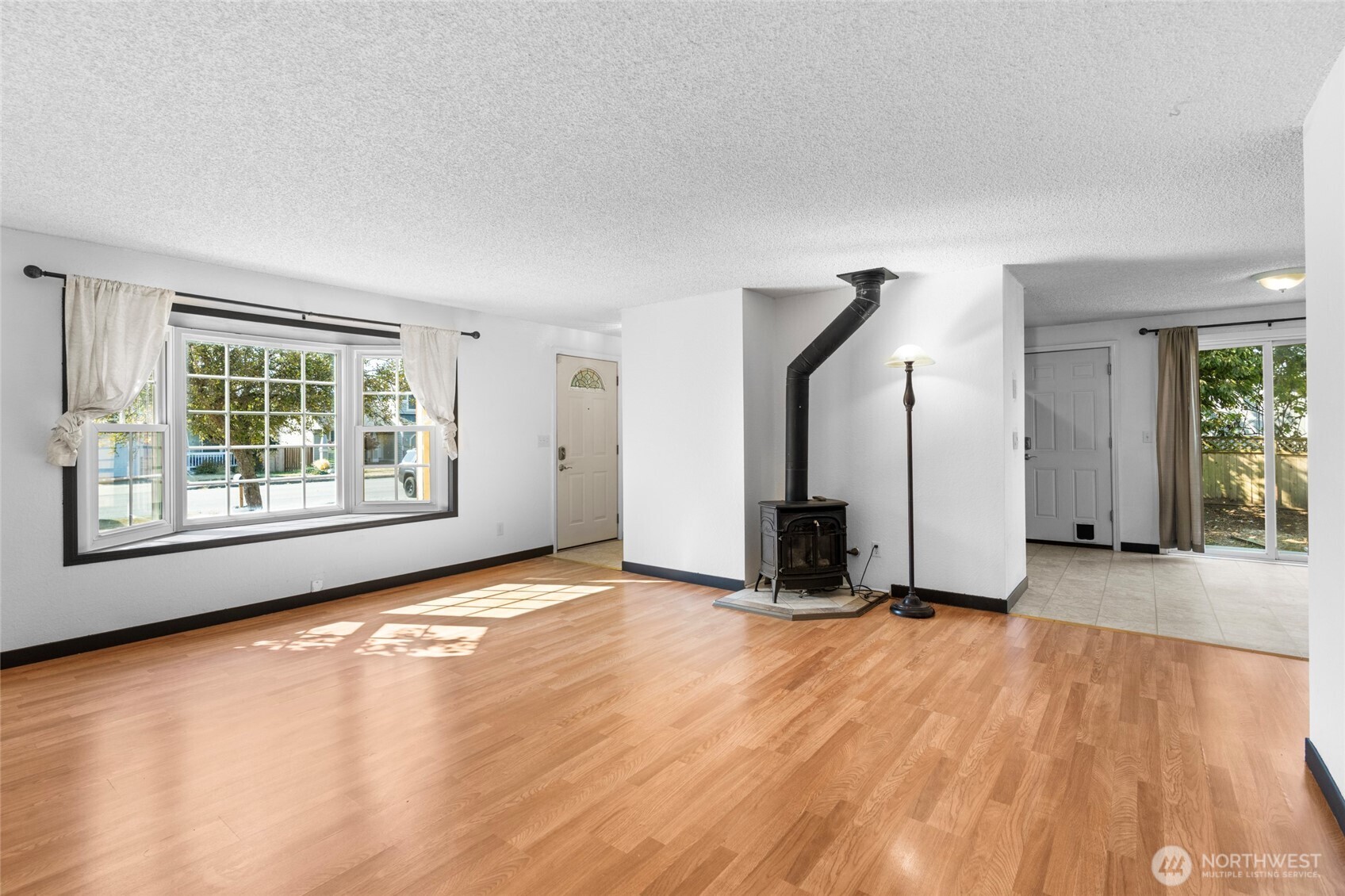 988 Ridgeway Drive