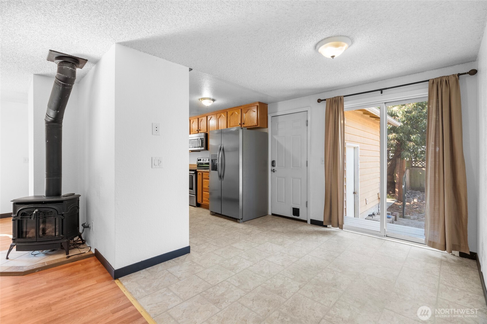 988 Ridgeway Drive