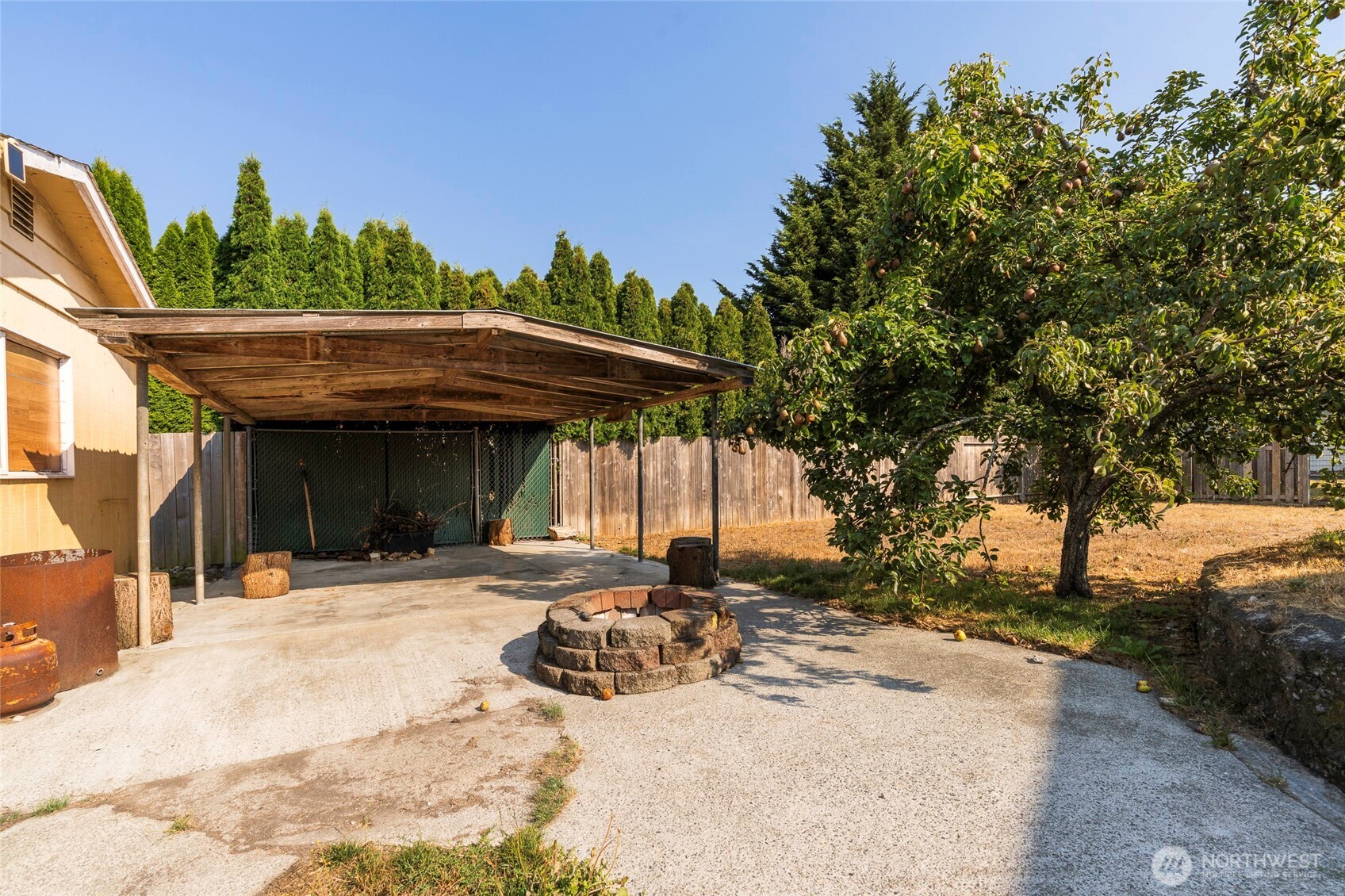 988 Ridgeway Drive