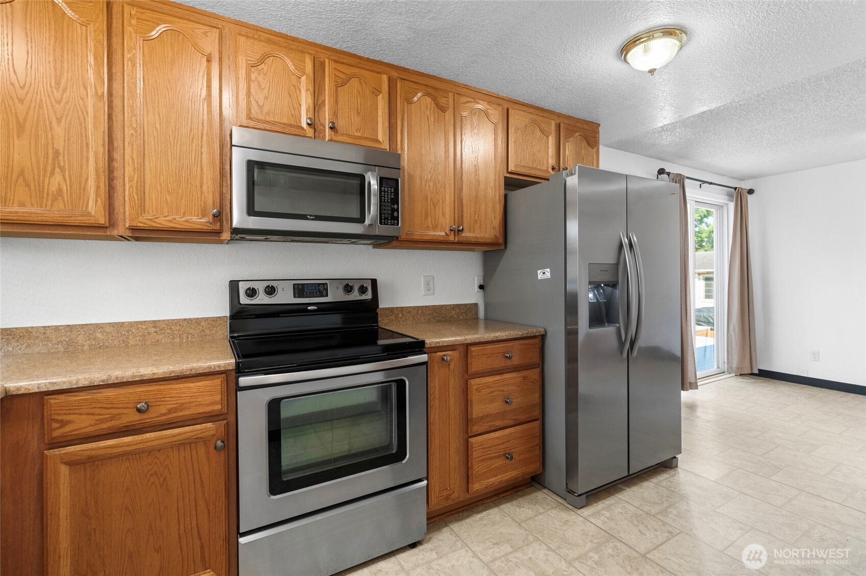 988 Ridgeway Drive