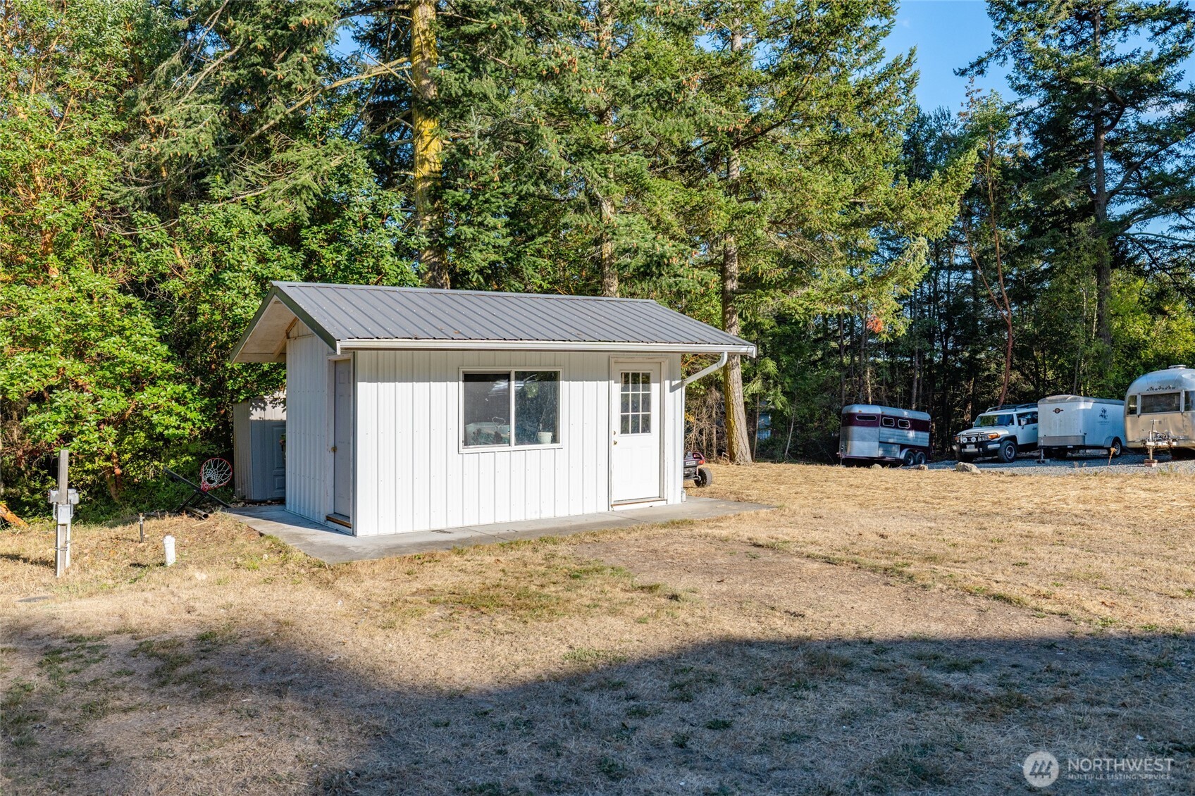 1407 Arnold Road