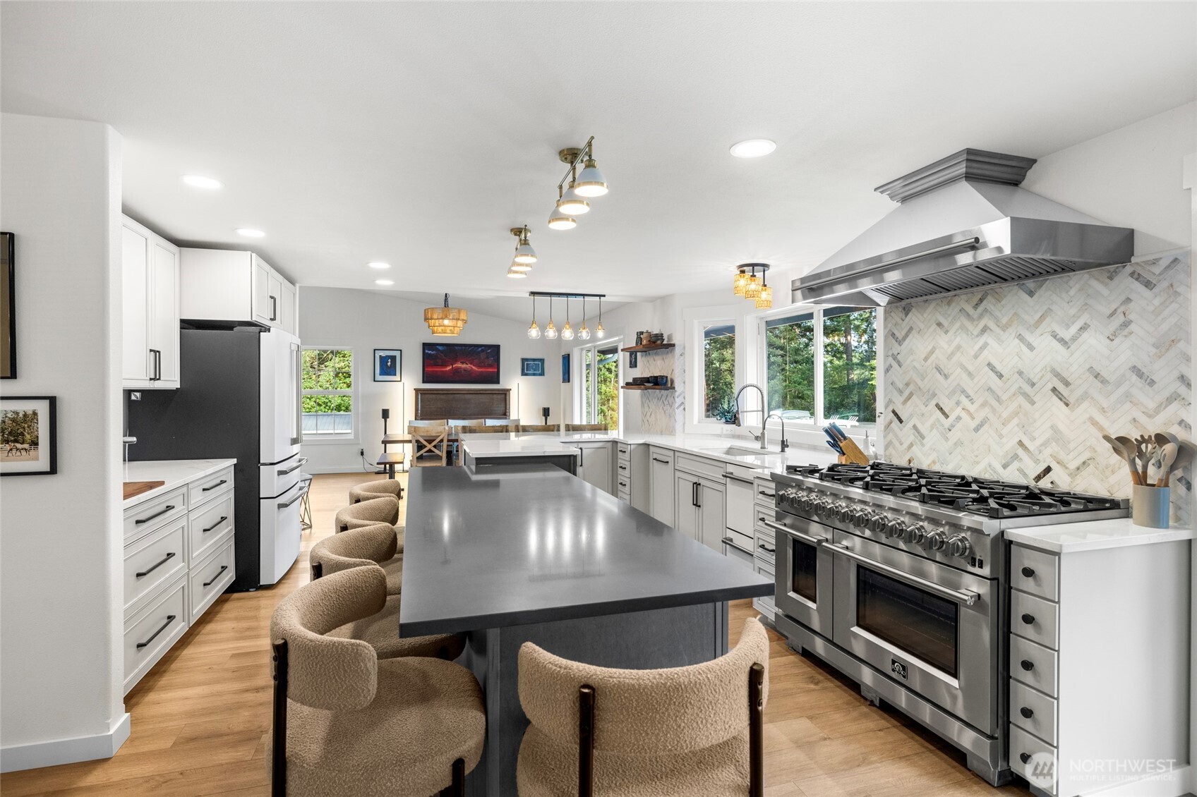 1407 Arnold Road