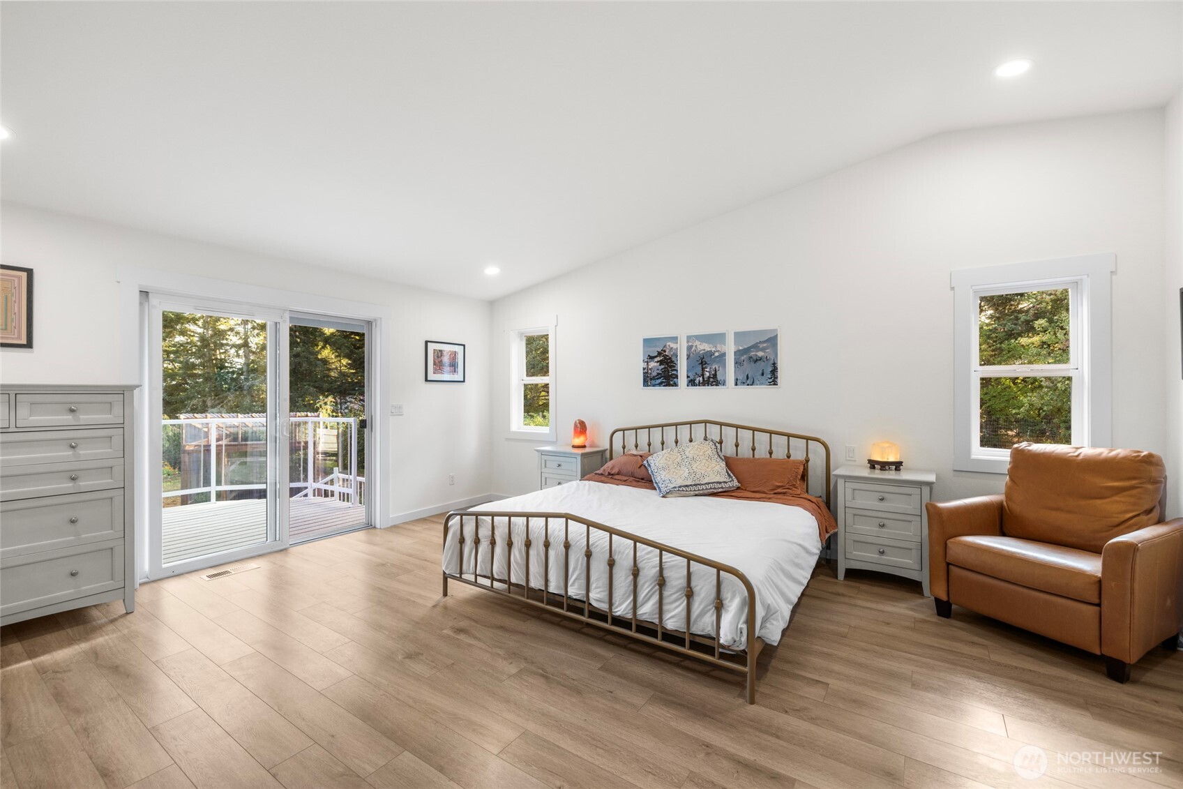 1407 Arnold Road