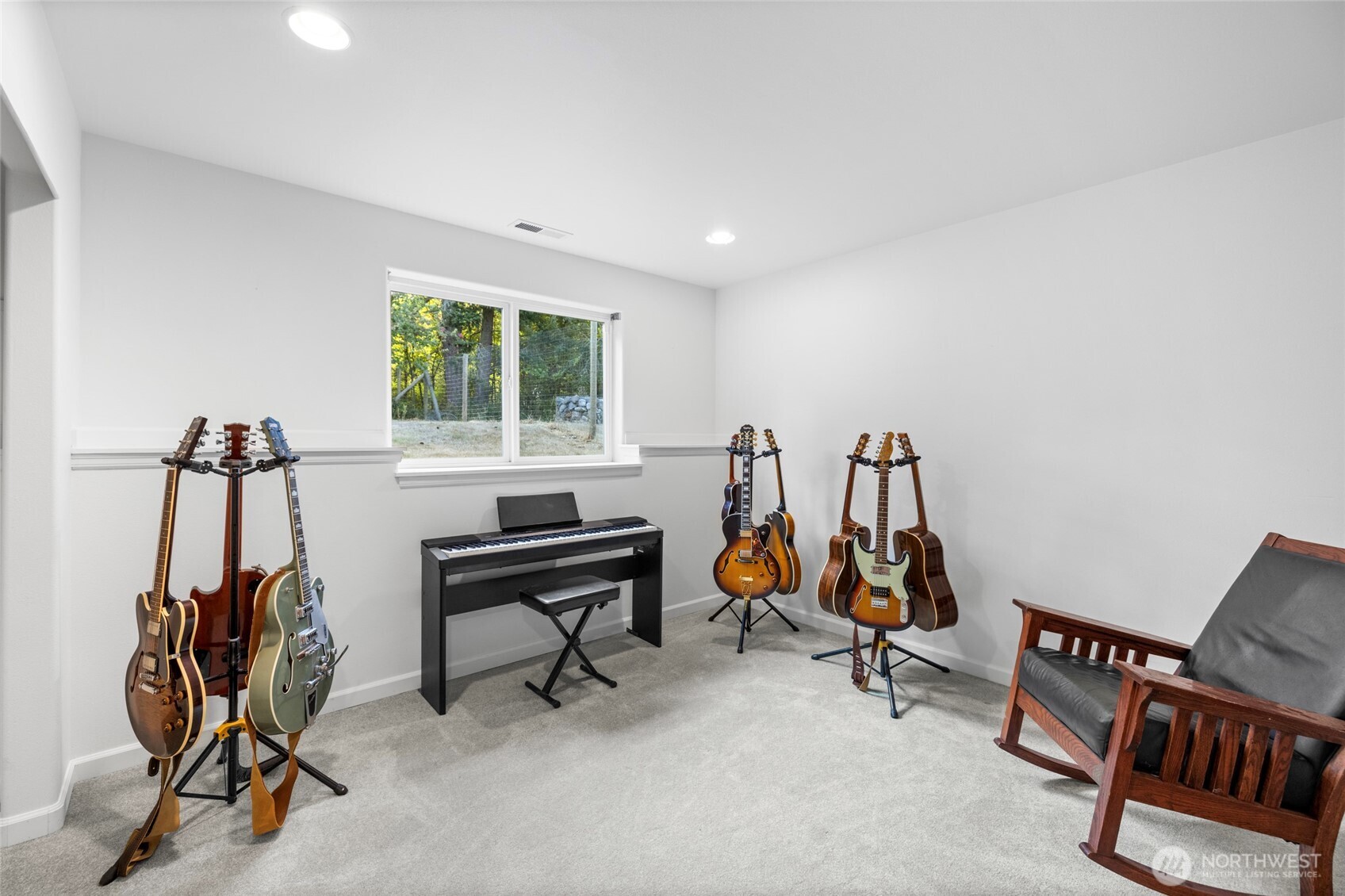 1407 Arnold Road
