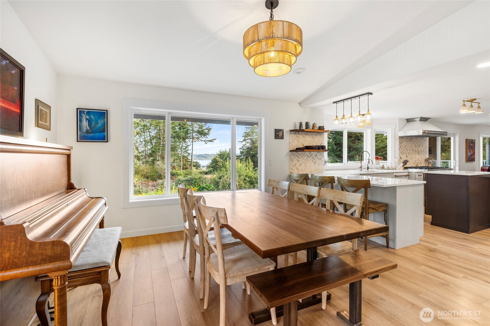 1407 Arnold Road