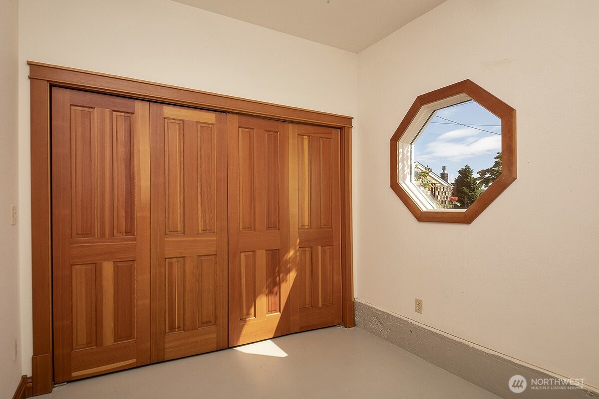 6598 Columbia Beach Dr.