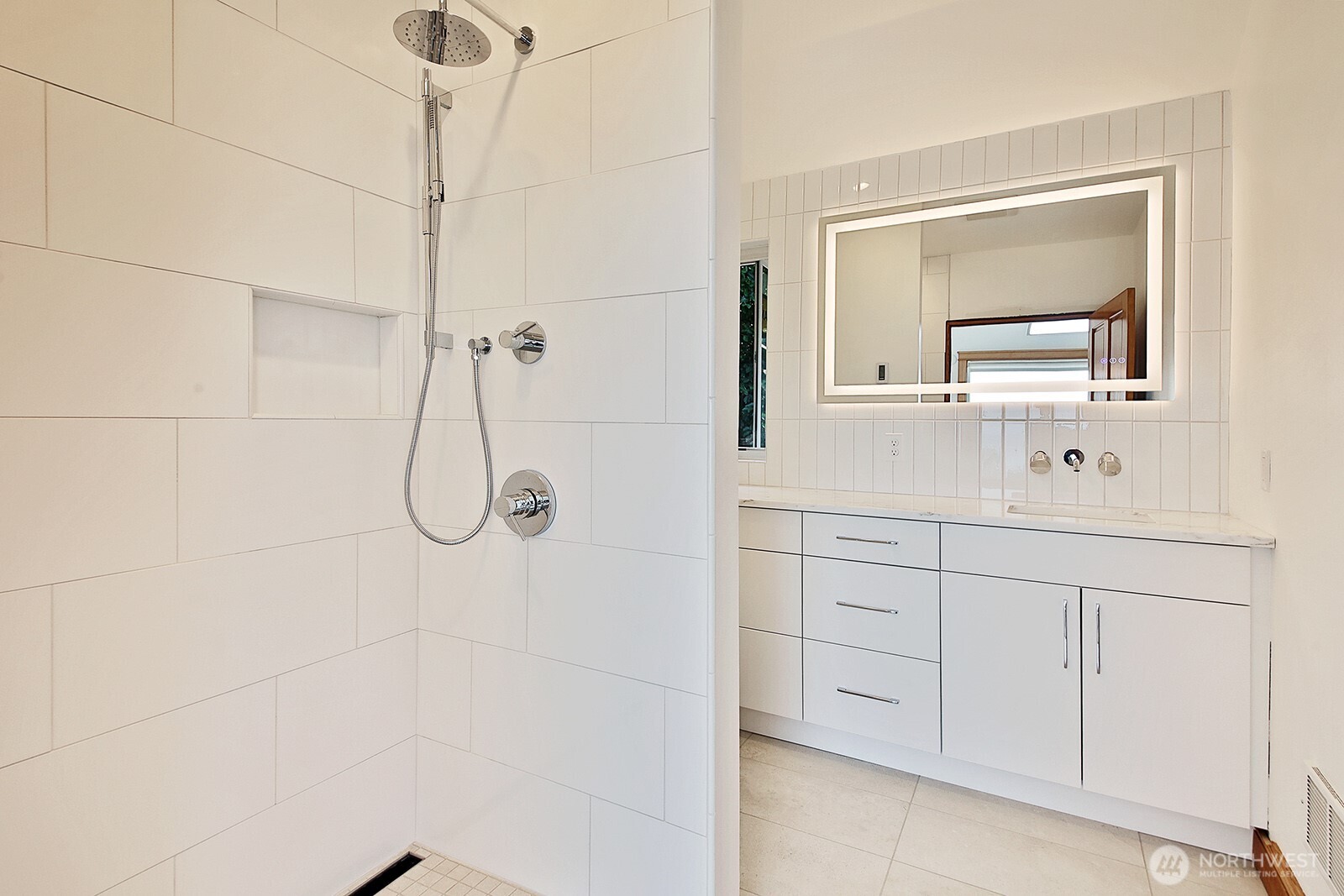 6598 Columbia Beach Dr.