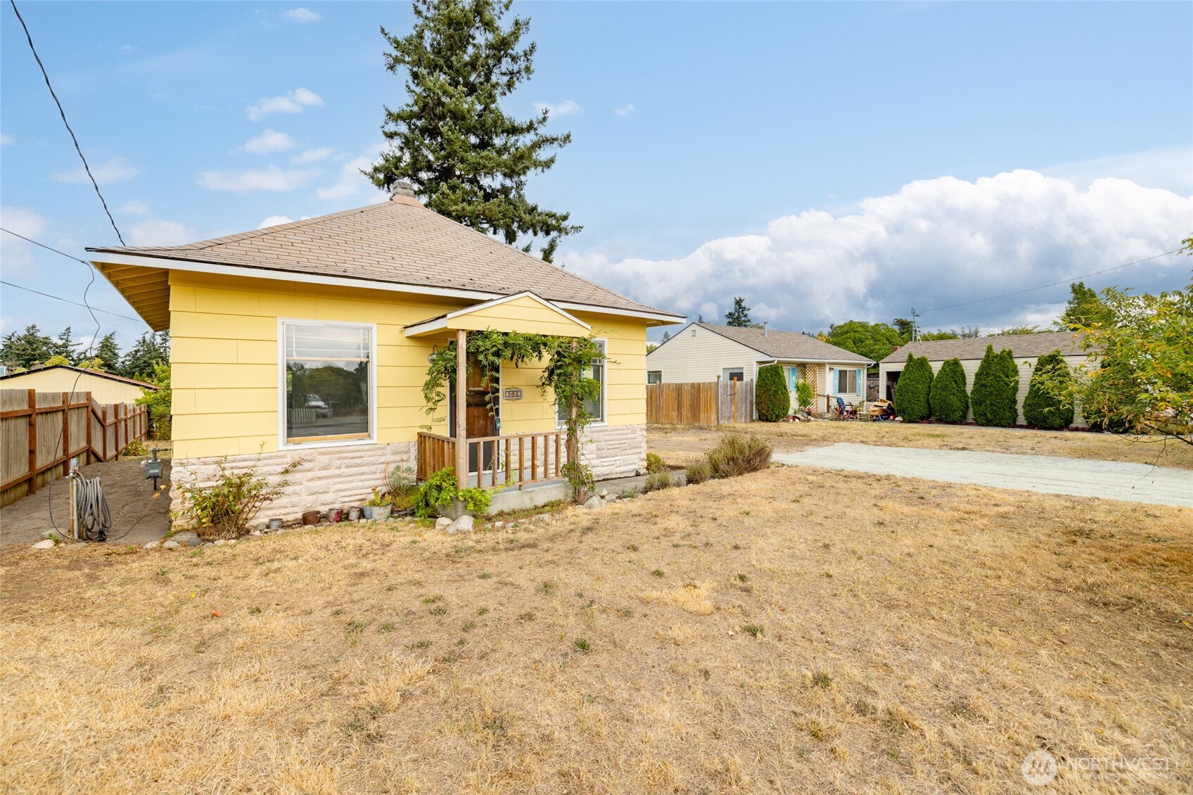 1442 E Whidbey Avenue