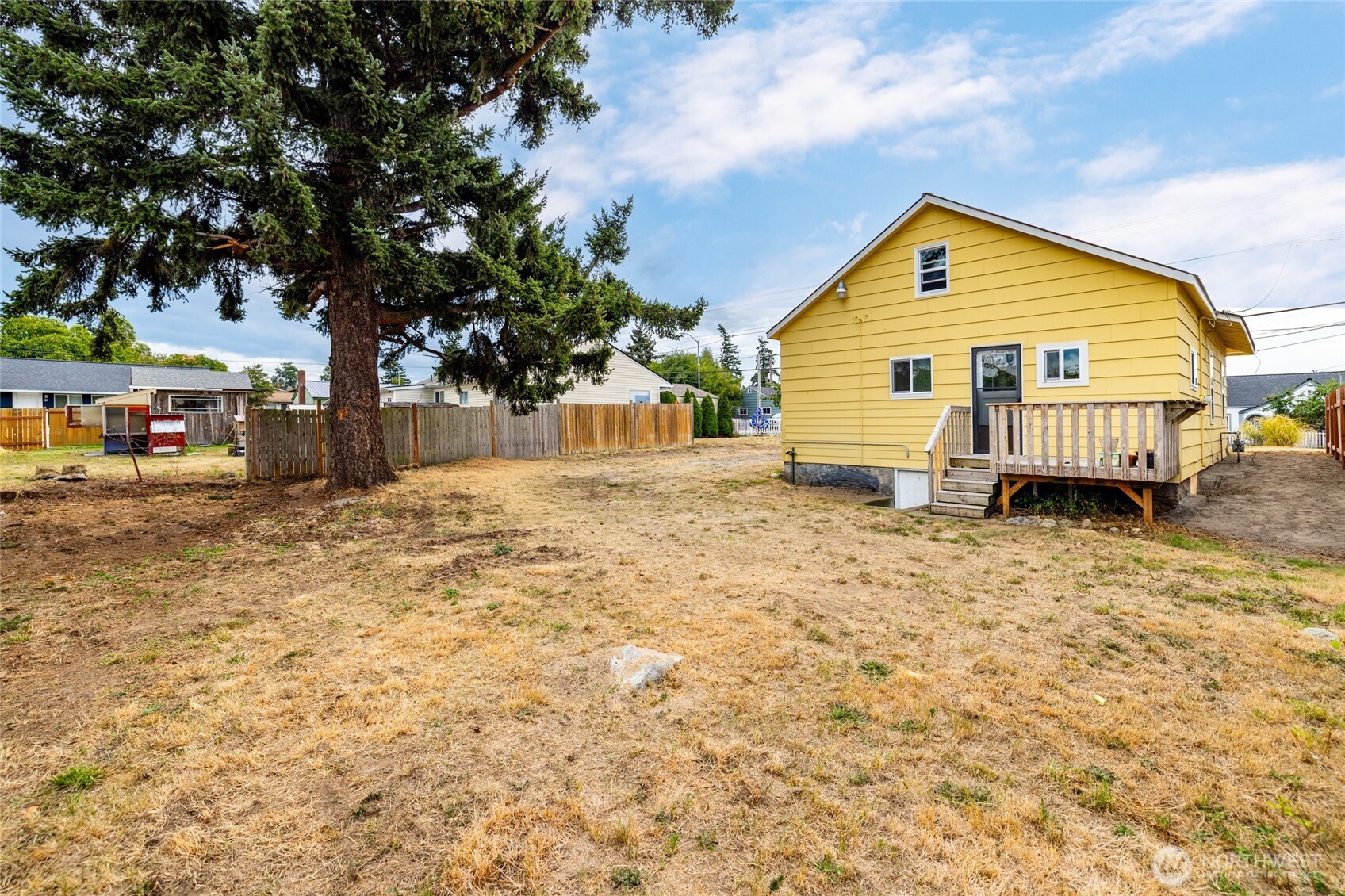 1442 E Whidbey Avenue