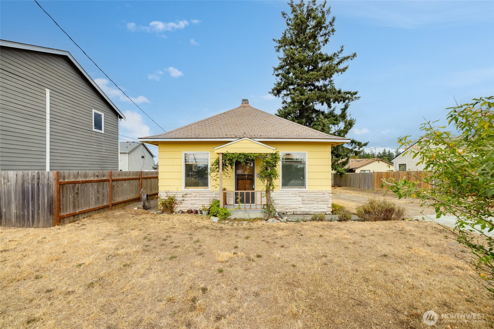 1442 E Whidbey Avenue