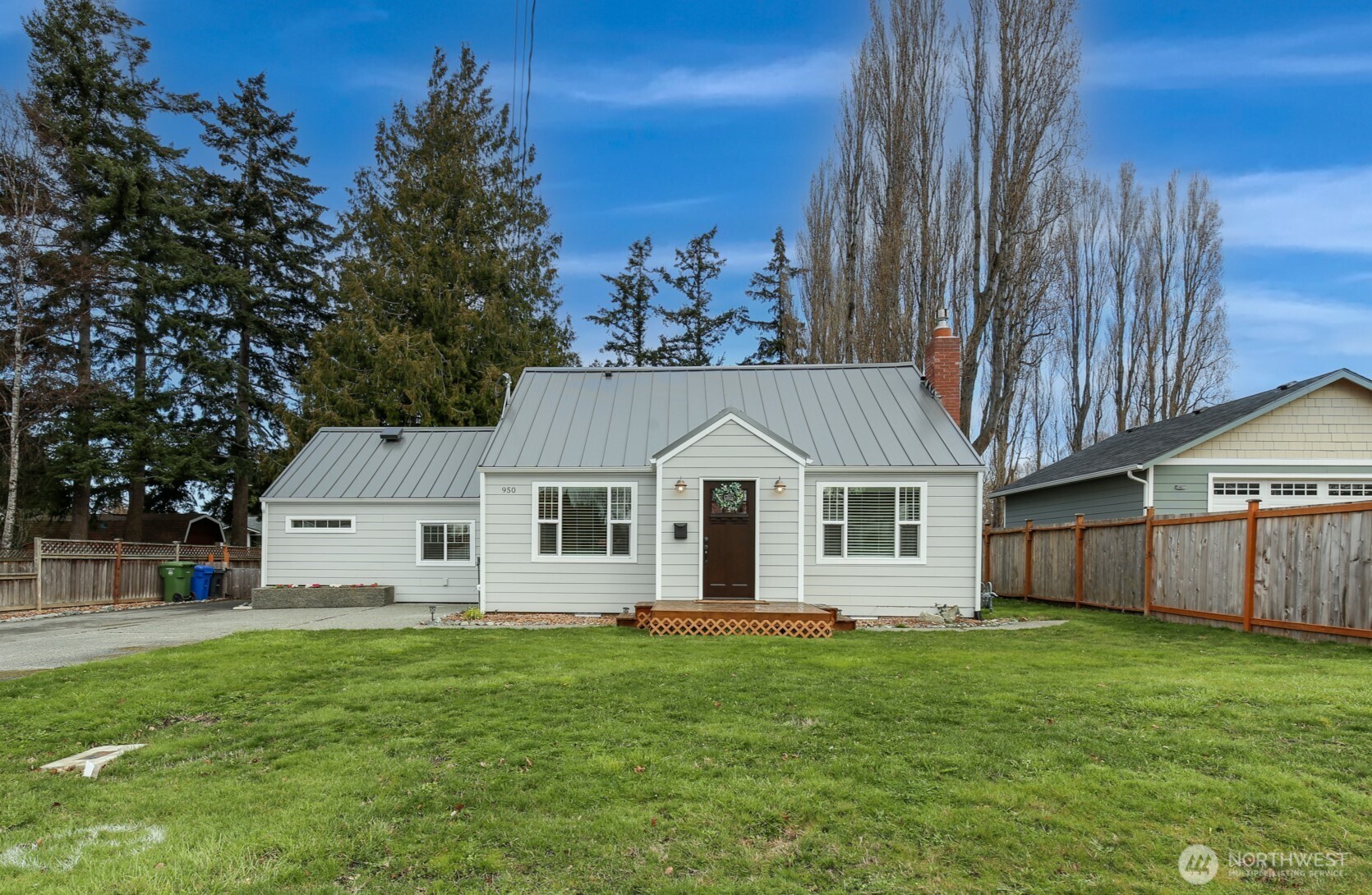 950 SE 4th Avenue