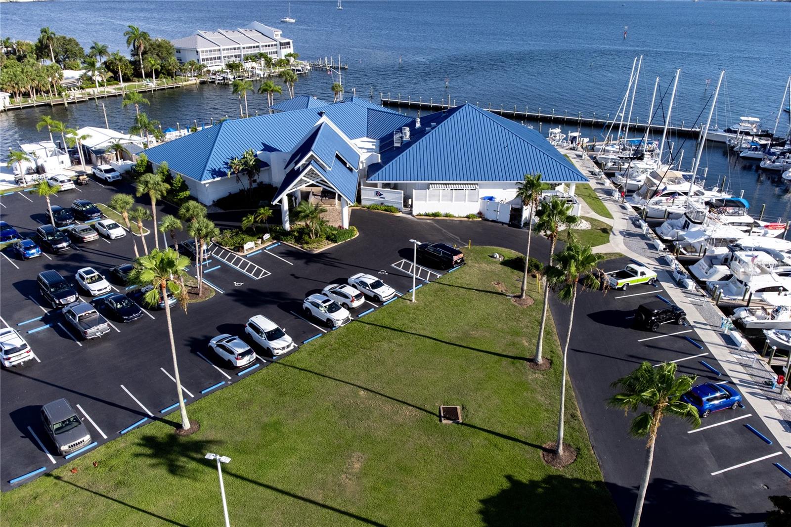 4324 14TH STREET CIRCLE