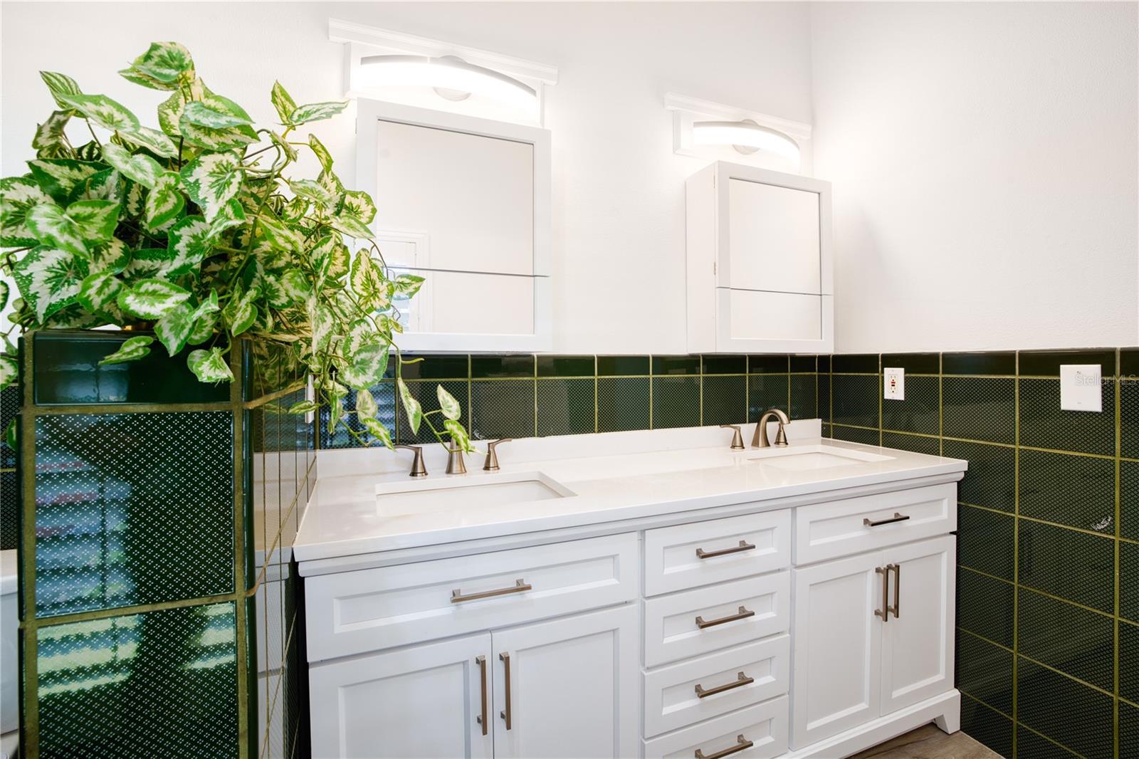 4324 14TH STREET CIRCLE