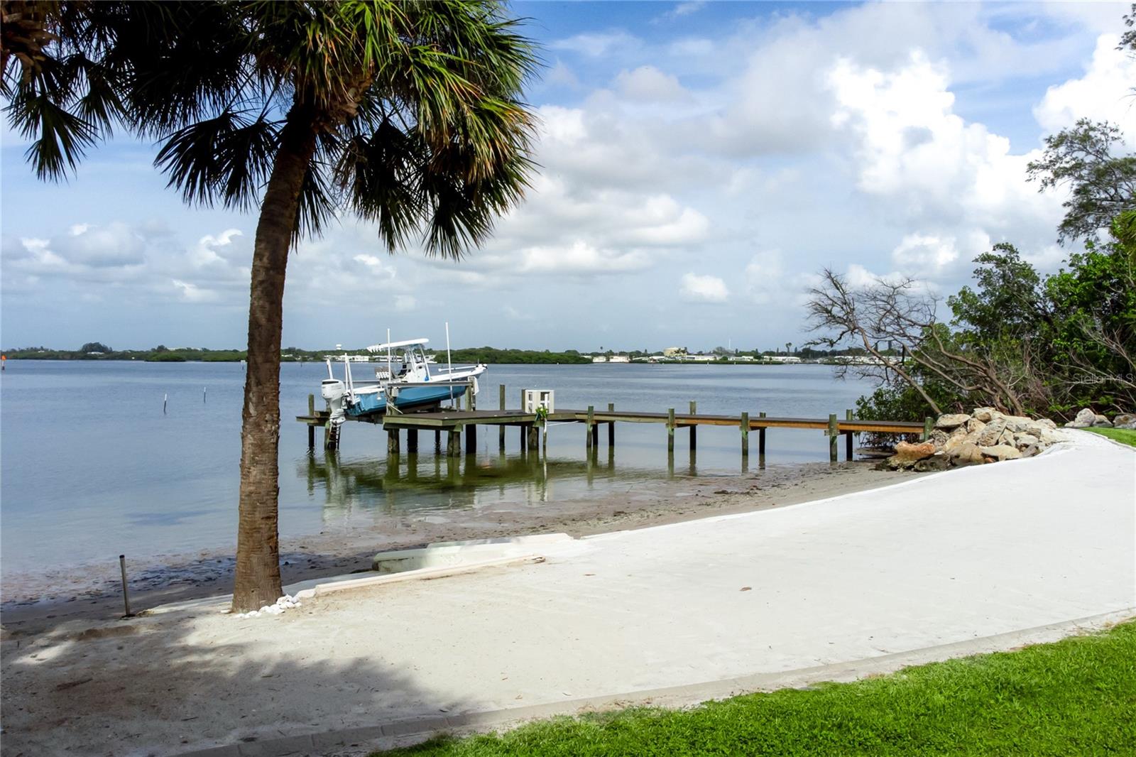 4324 14TH STREET CIRCLE