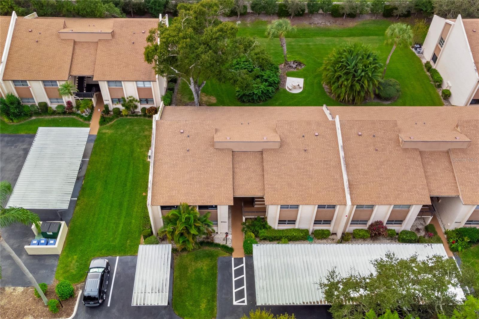 2644 CLUBHOUSE DR #101