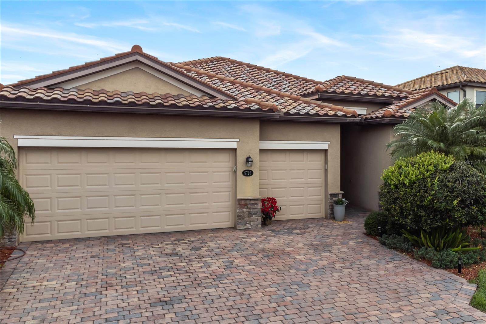 6720 WILD LAKE TER