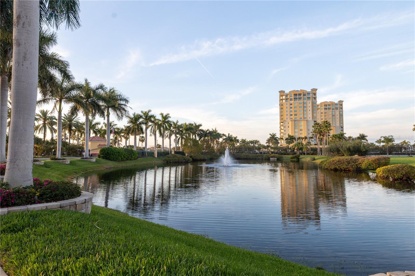 611 RIVIERA DUNES WAY #108