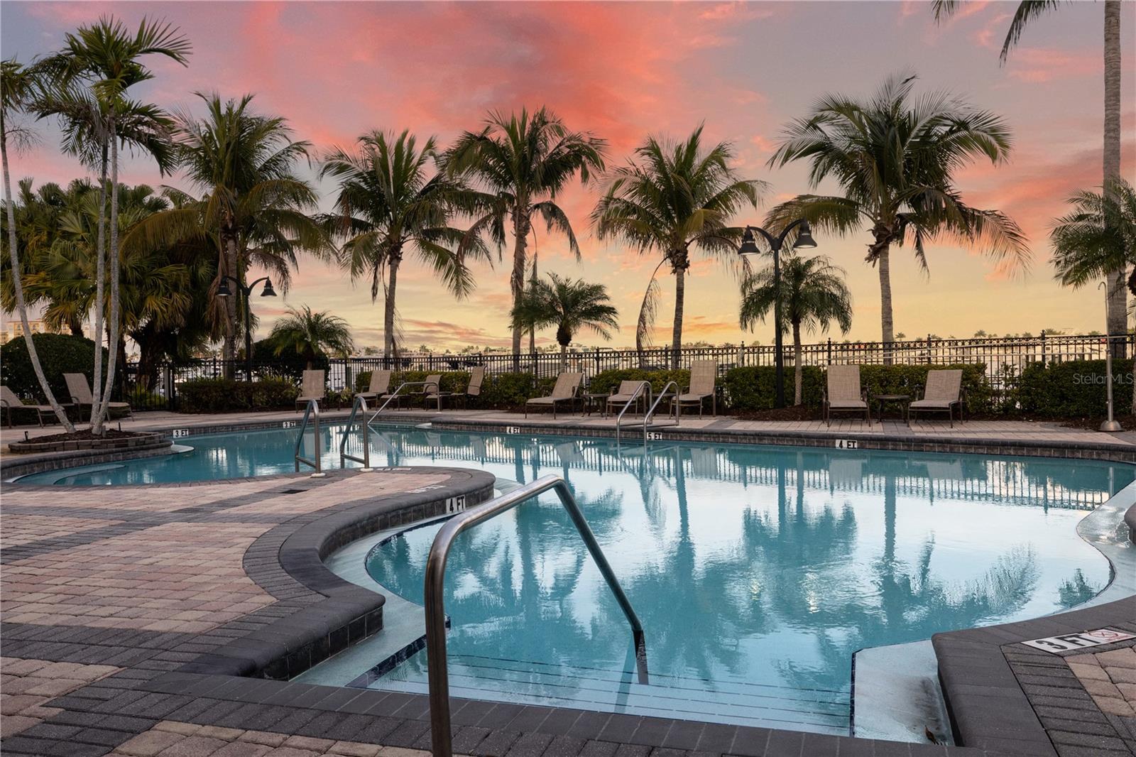 611 RIVIERA DUNES WAY #108