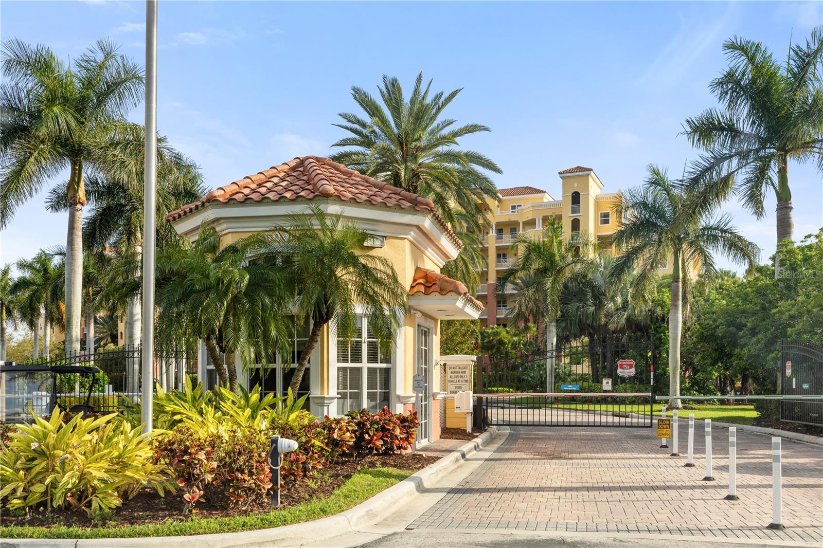 611 RIVIERA DUNES WAY #108