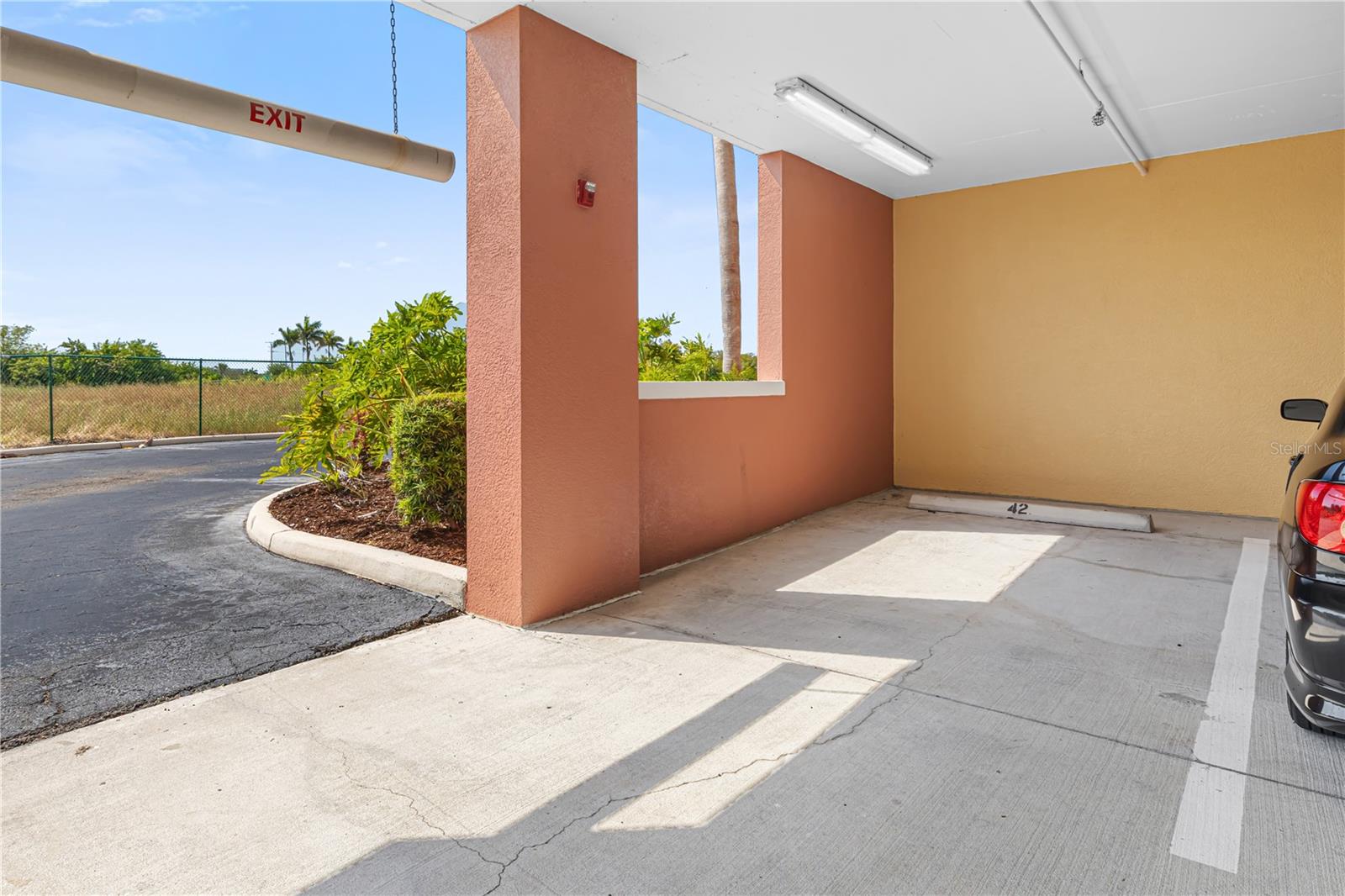611 RIVIERA DUNES WAY #108