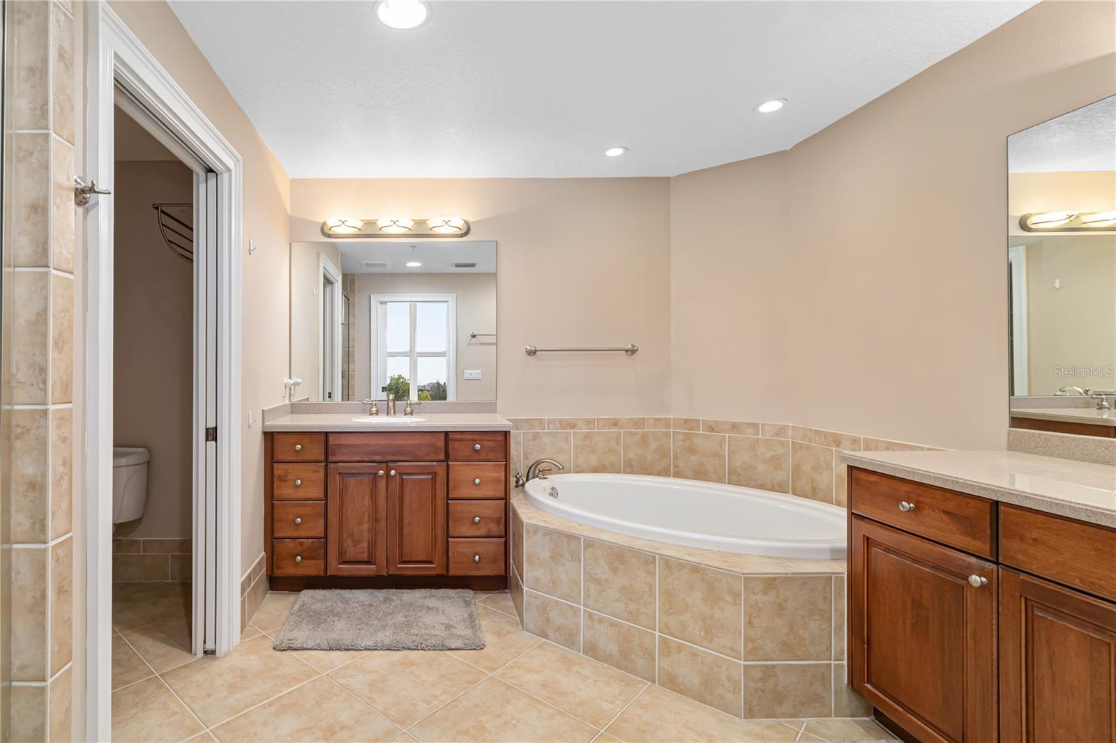 611 RIVIERA DUNES WAY #108
