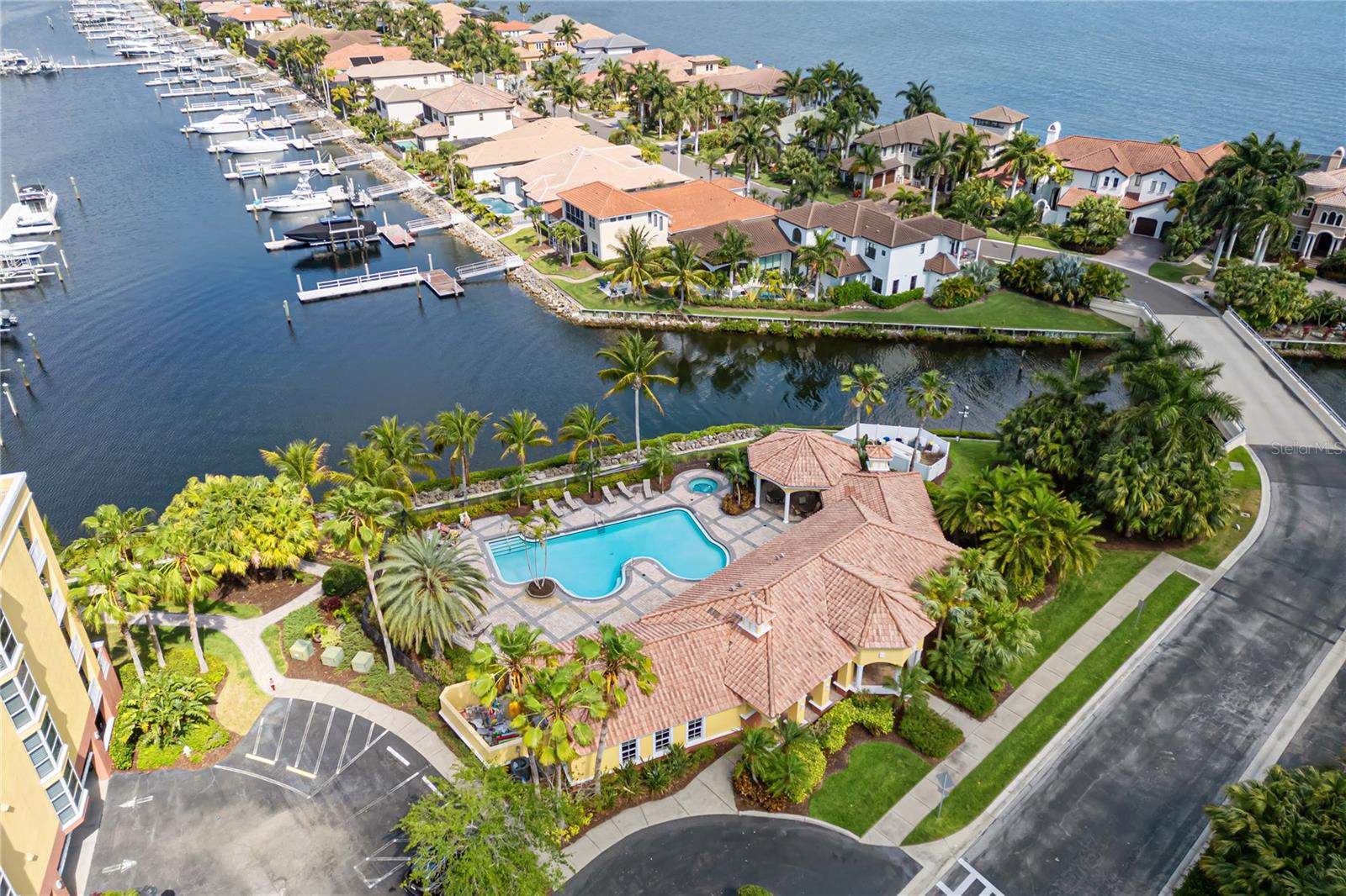 611 RIVIERA DUNES WAY #108