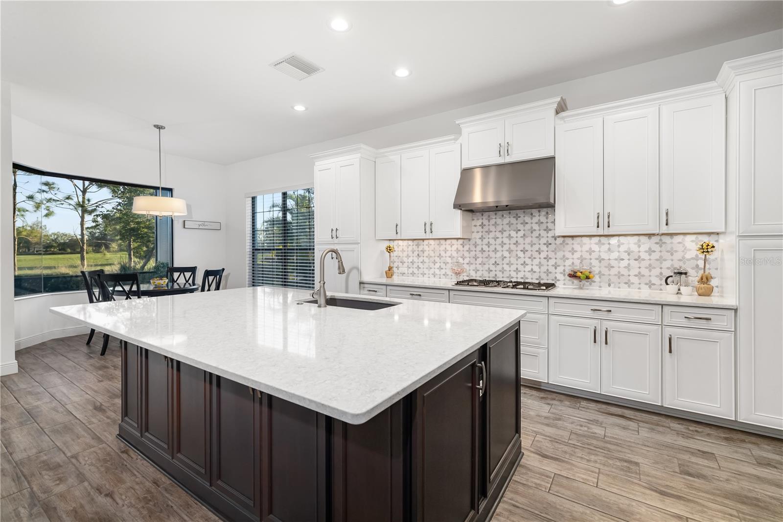 15520 CASTLE PARK TER