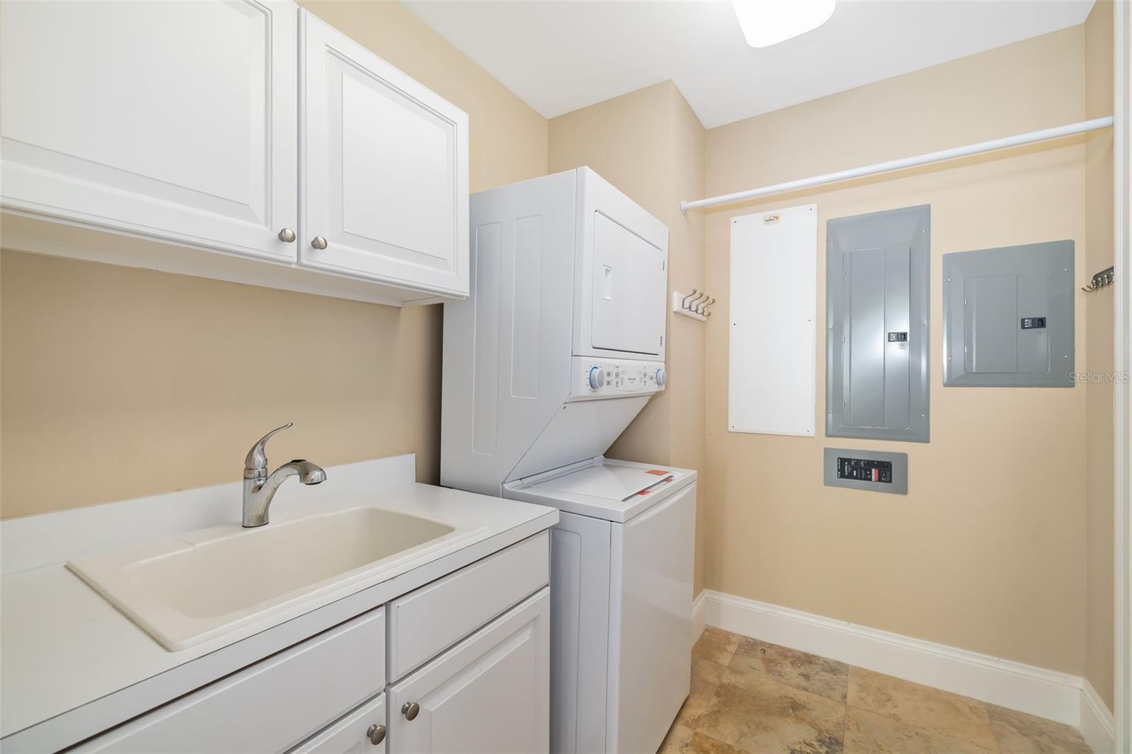 130 RIVIERA DUNES WAY #1201