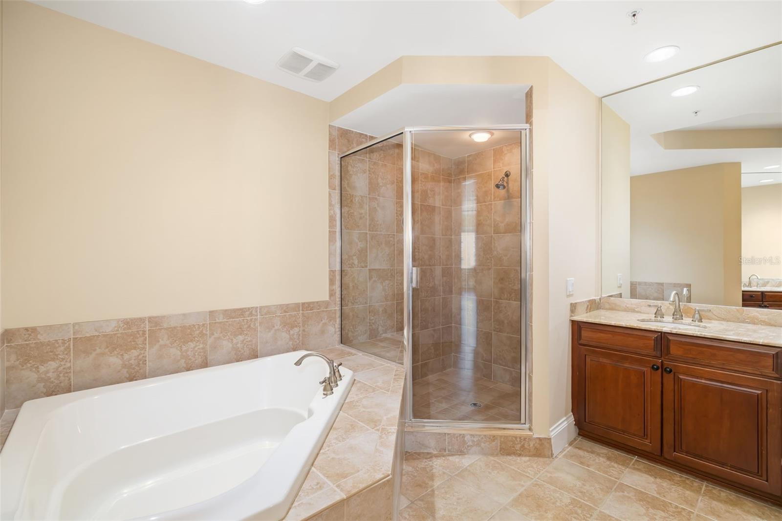 130 RIVIERA DUNES WAY #1201