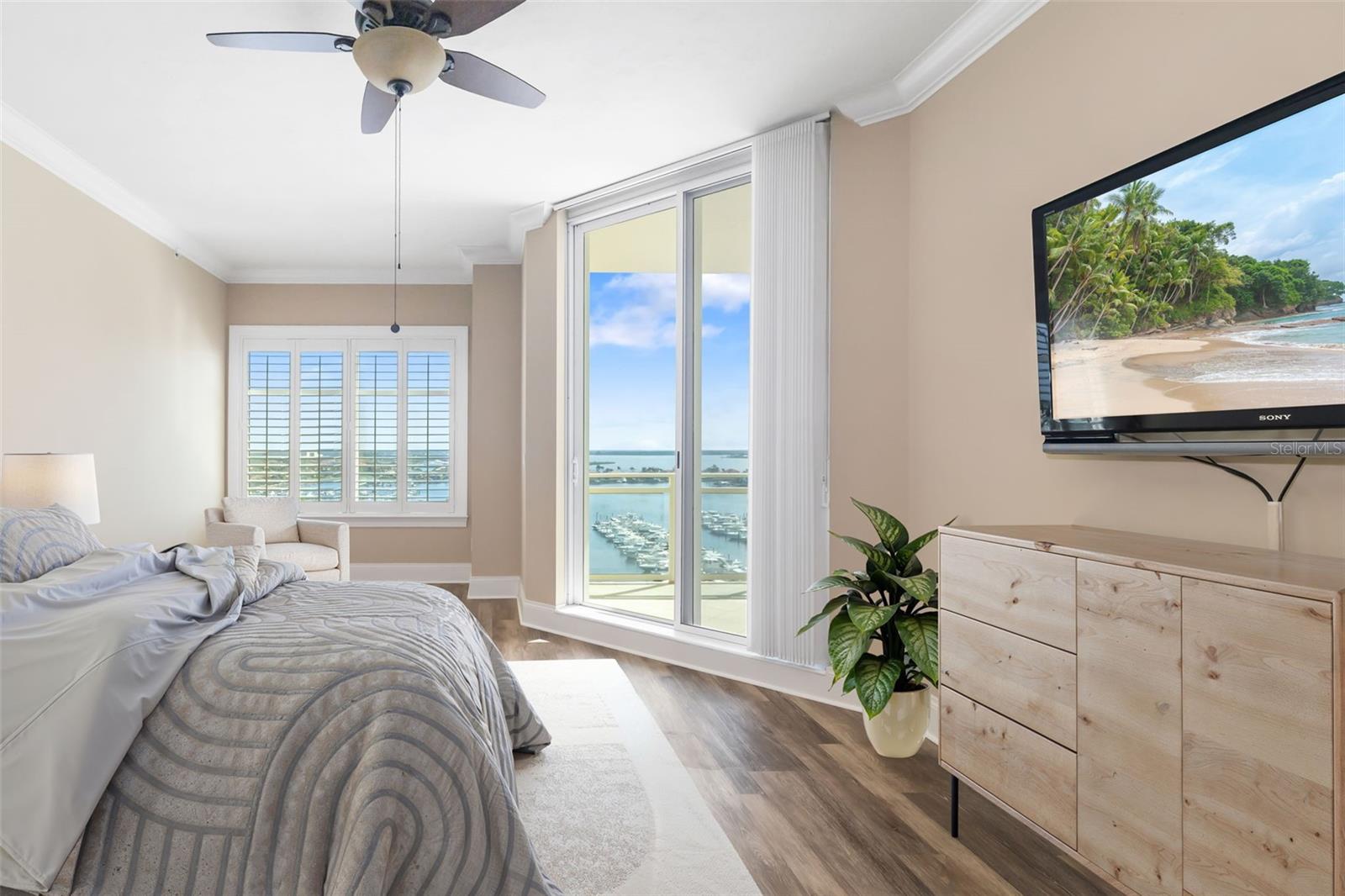 130 RIVIERA DUNES WAY #902