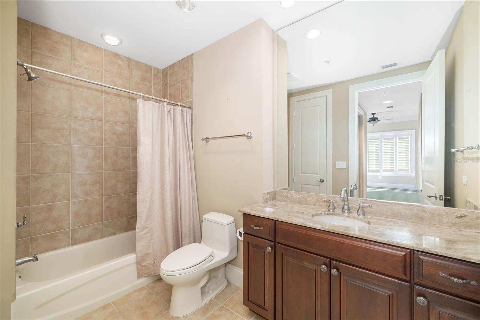 130 RIVIERA DUNES WAY #902