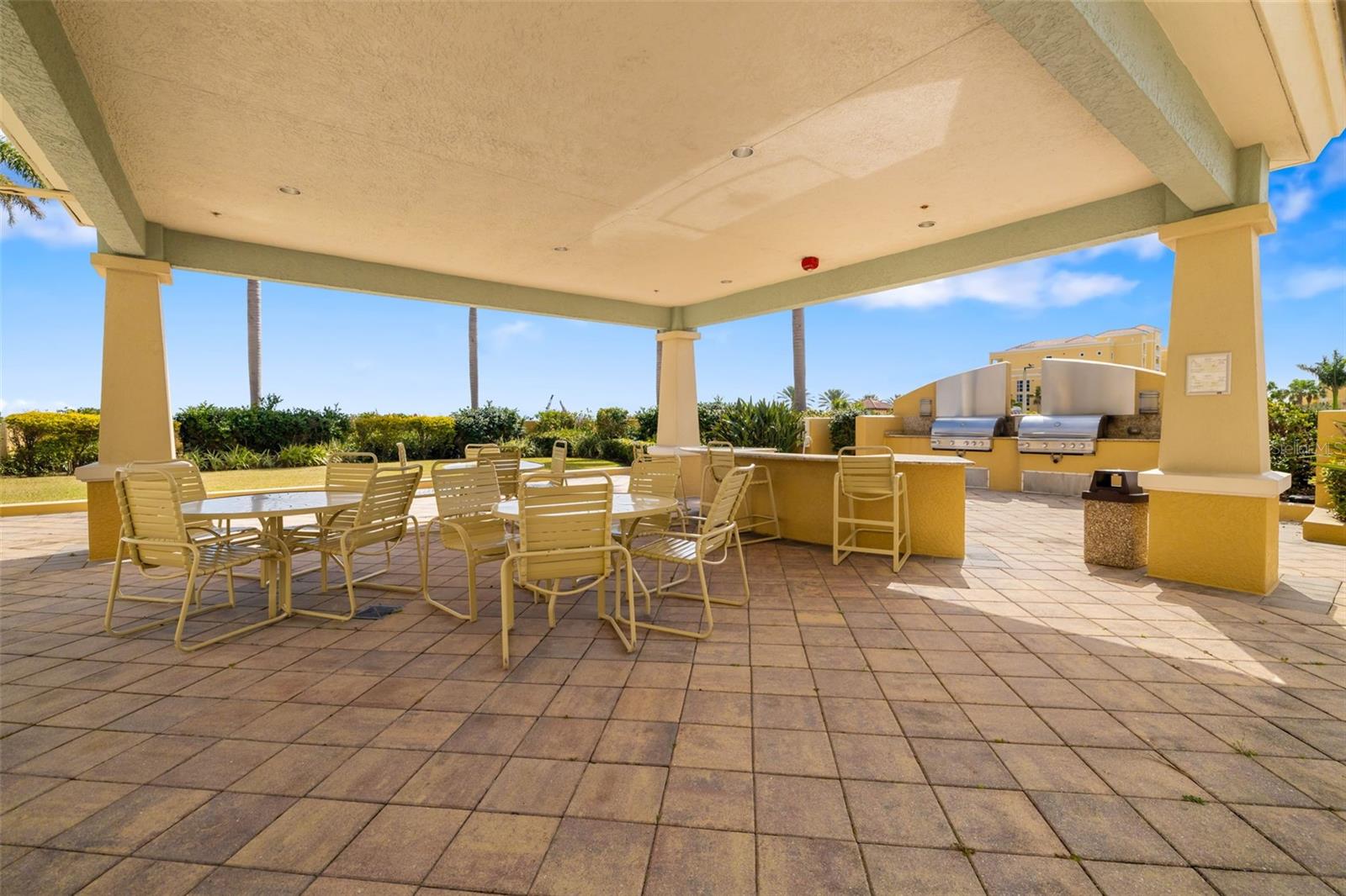 130 RIVIERA DUNES WAY #902