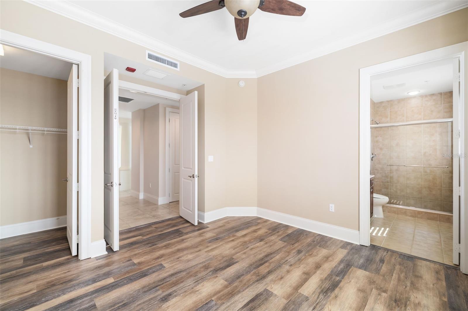 130 RIVIERA DUNES WAY #902