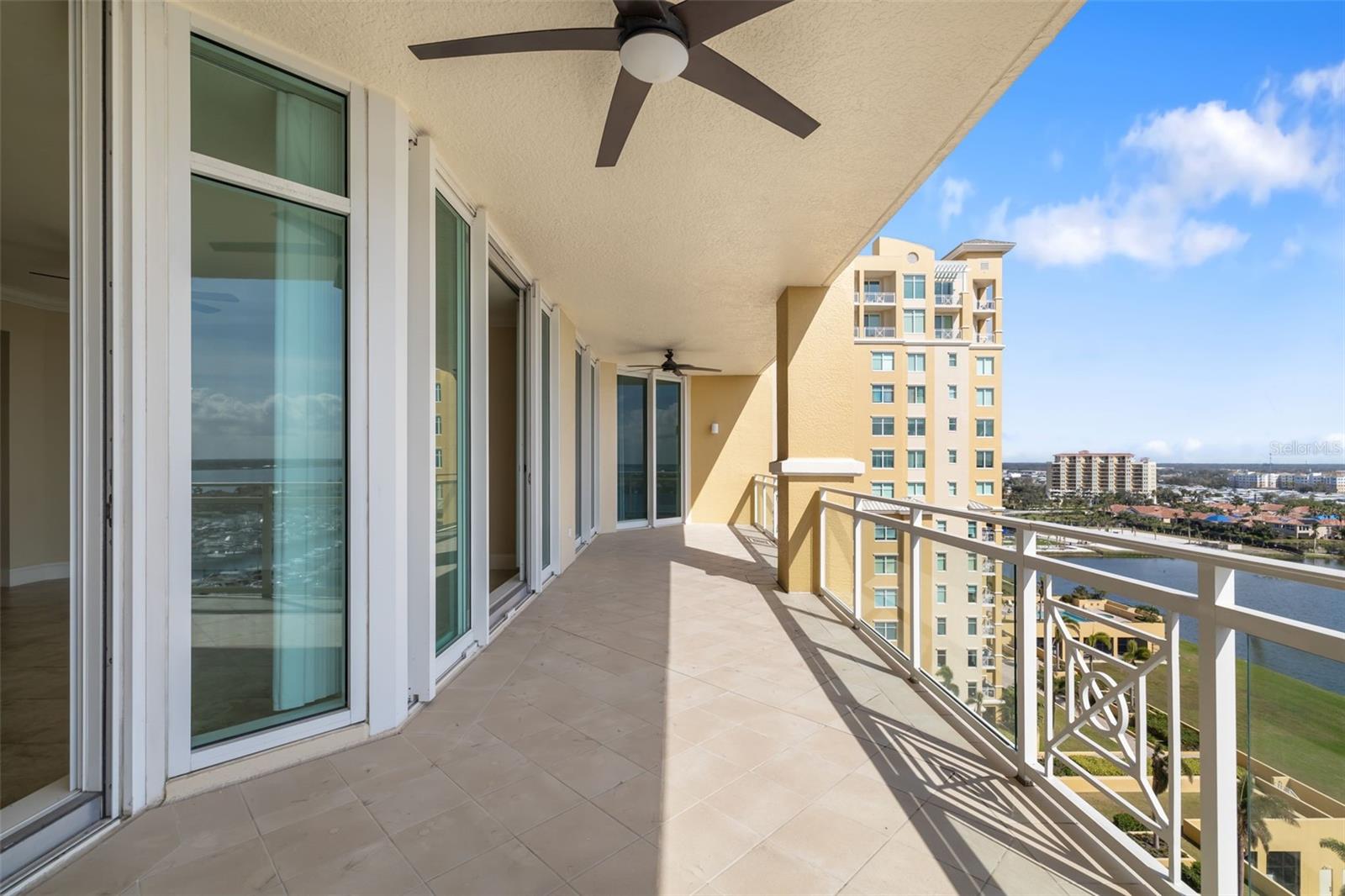 130 RIVIERA DUNES WAY #902