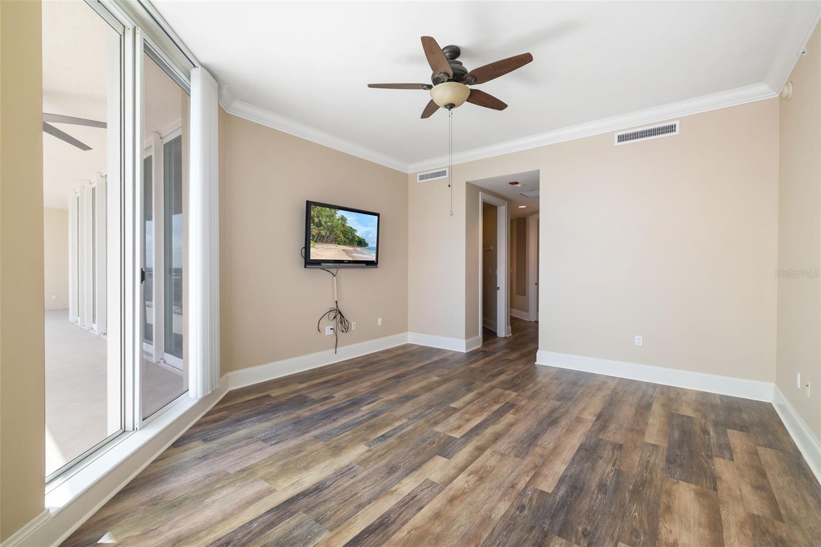 130 RIVIERA DUNES WAY #902