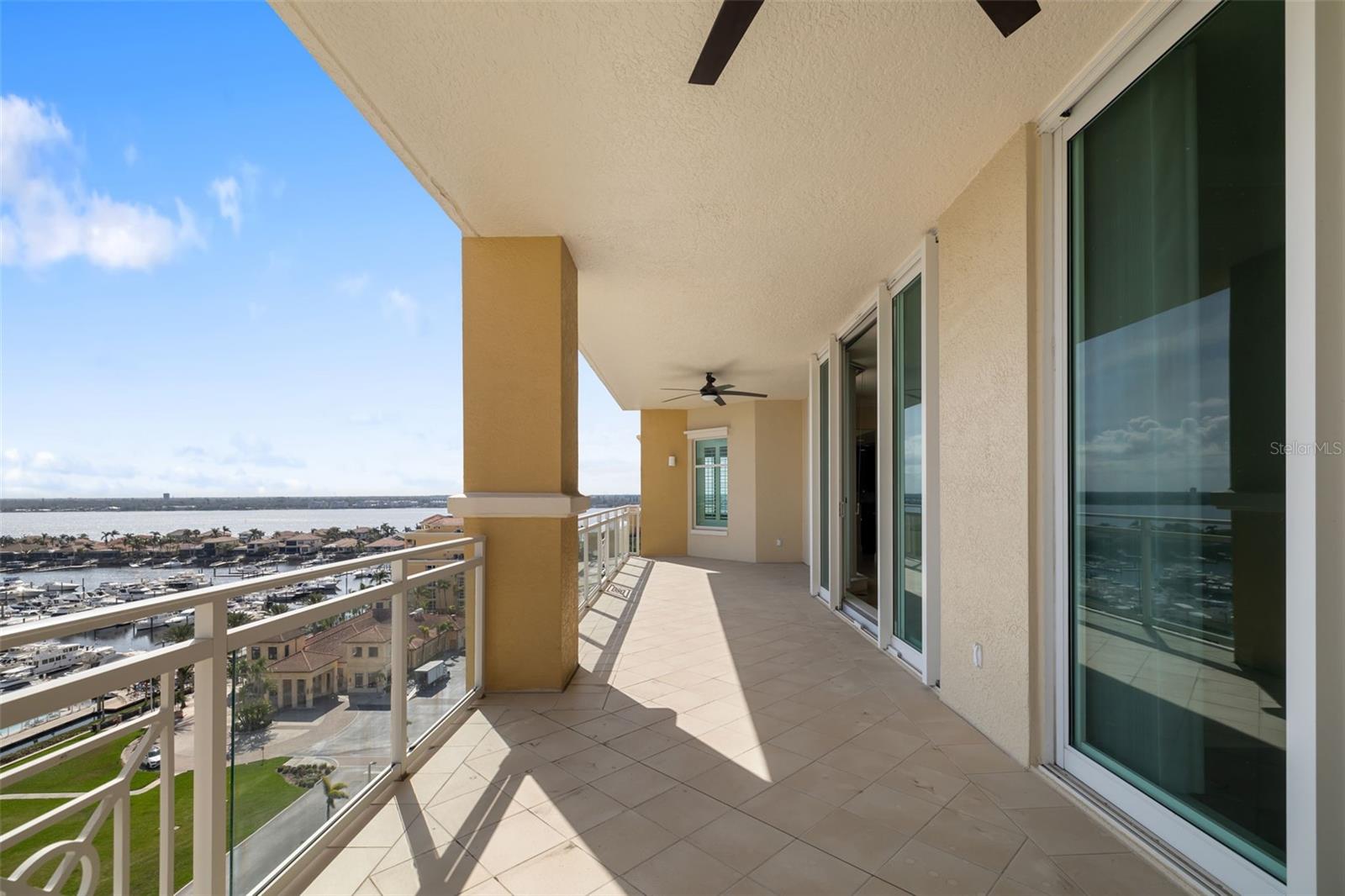 130 RIVIERA DUNES WAY #902