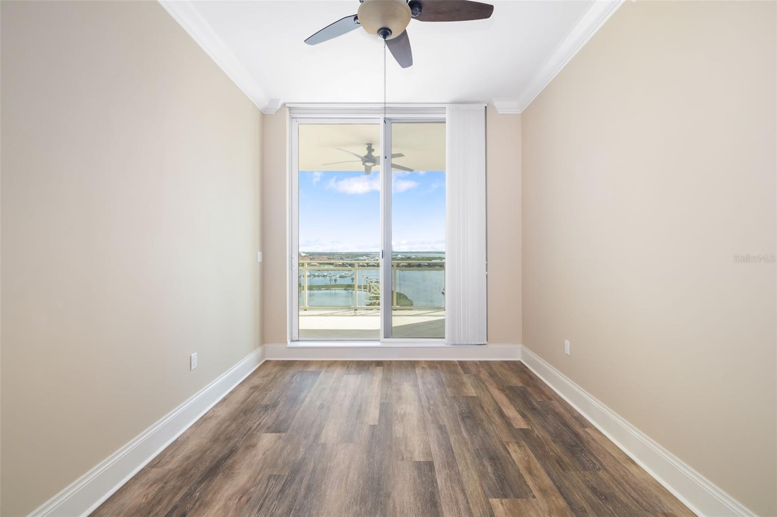 130 RIVIERA DUNES WAY #902