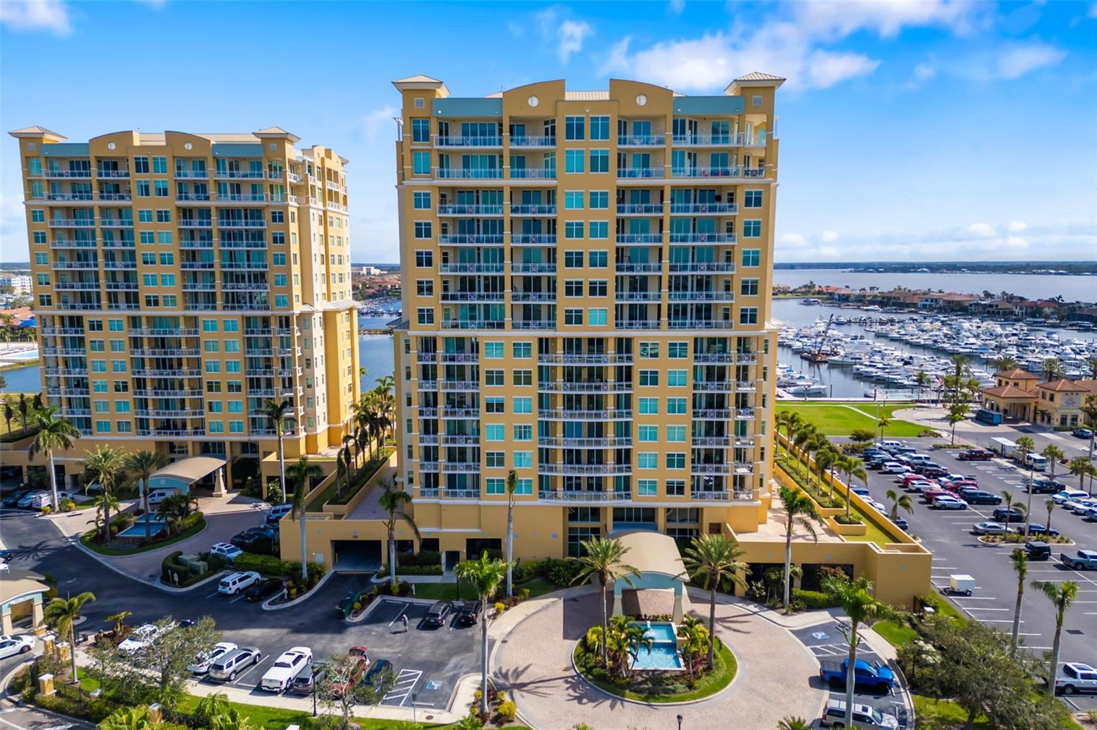 130 RIVIERA DUNES WAY #902